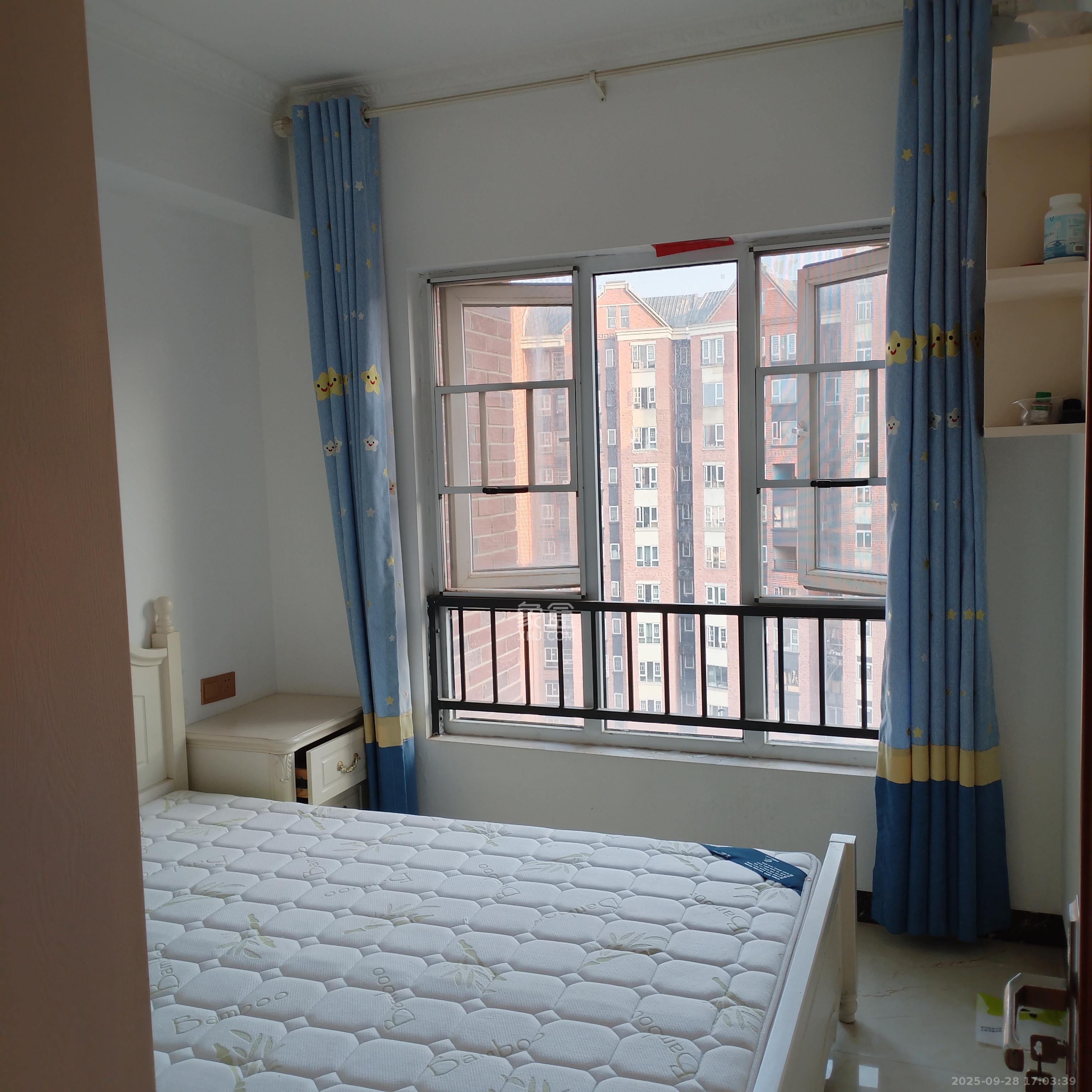 哈佛小镇(五矿哈佛小镇) 3室2厅2卫 2000.0元/月 哈佛小镇(五矿哈佛小镇) 3室2厅2卫 2000.0元/月室内图