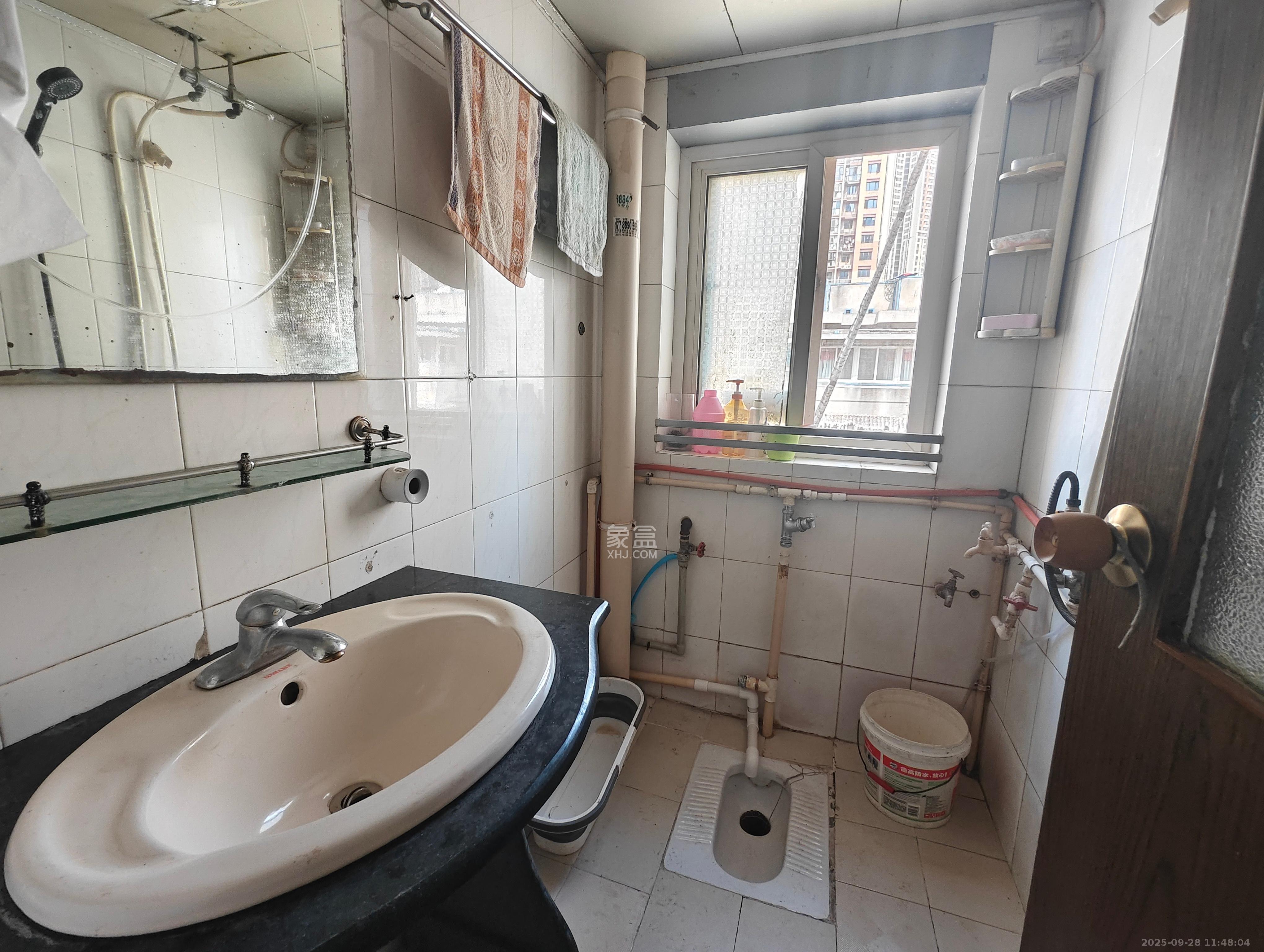 长沙船舶厂宿舍 3室2厅1卫 2200.0元/月 长沙船舶厂宿舍 3室2厅1卫 2200.0元/月室内图