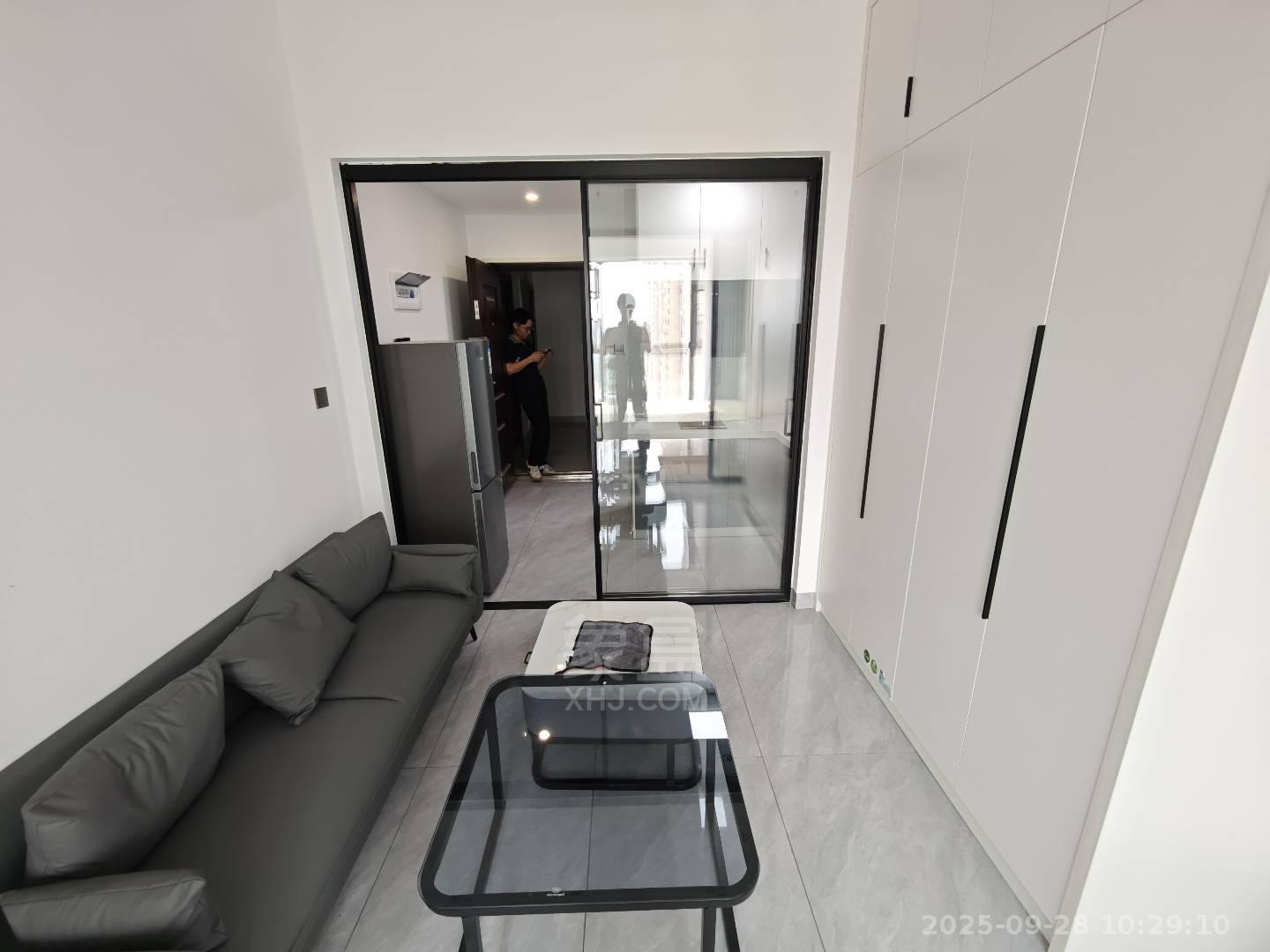 山水印象  1室1厅1卫    1100.0元/月 山水印象  1室1厅1卫    1100.0元/月室内图