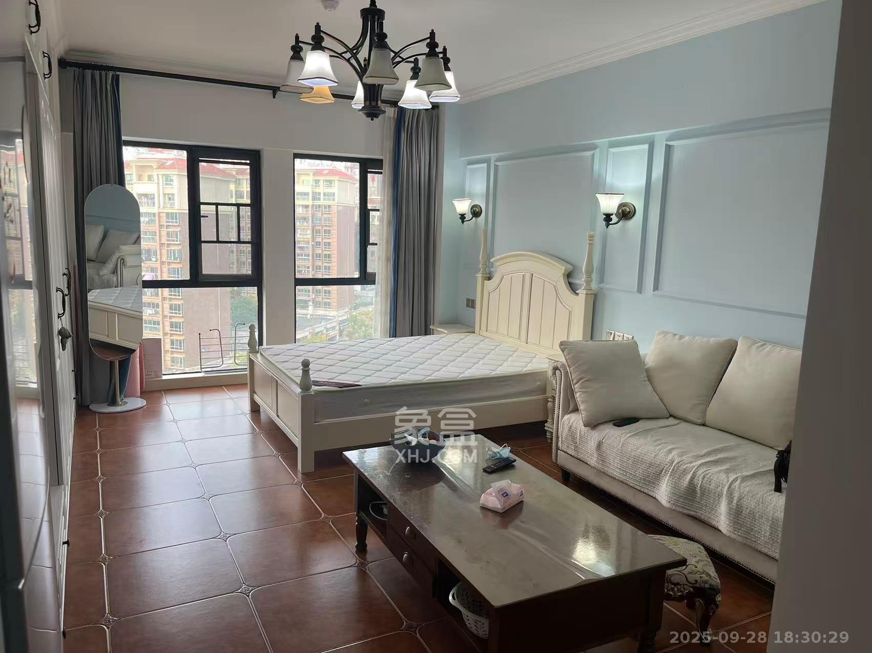 鑫远玲珑 1室1厅1卫 1600.0元/月 鑫远玲珑 1室1厅1卫 1600.0元/月室内图