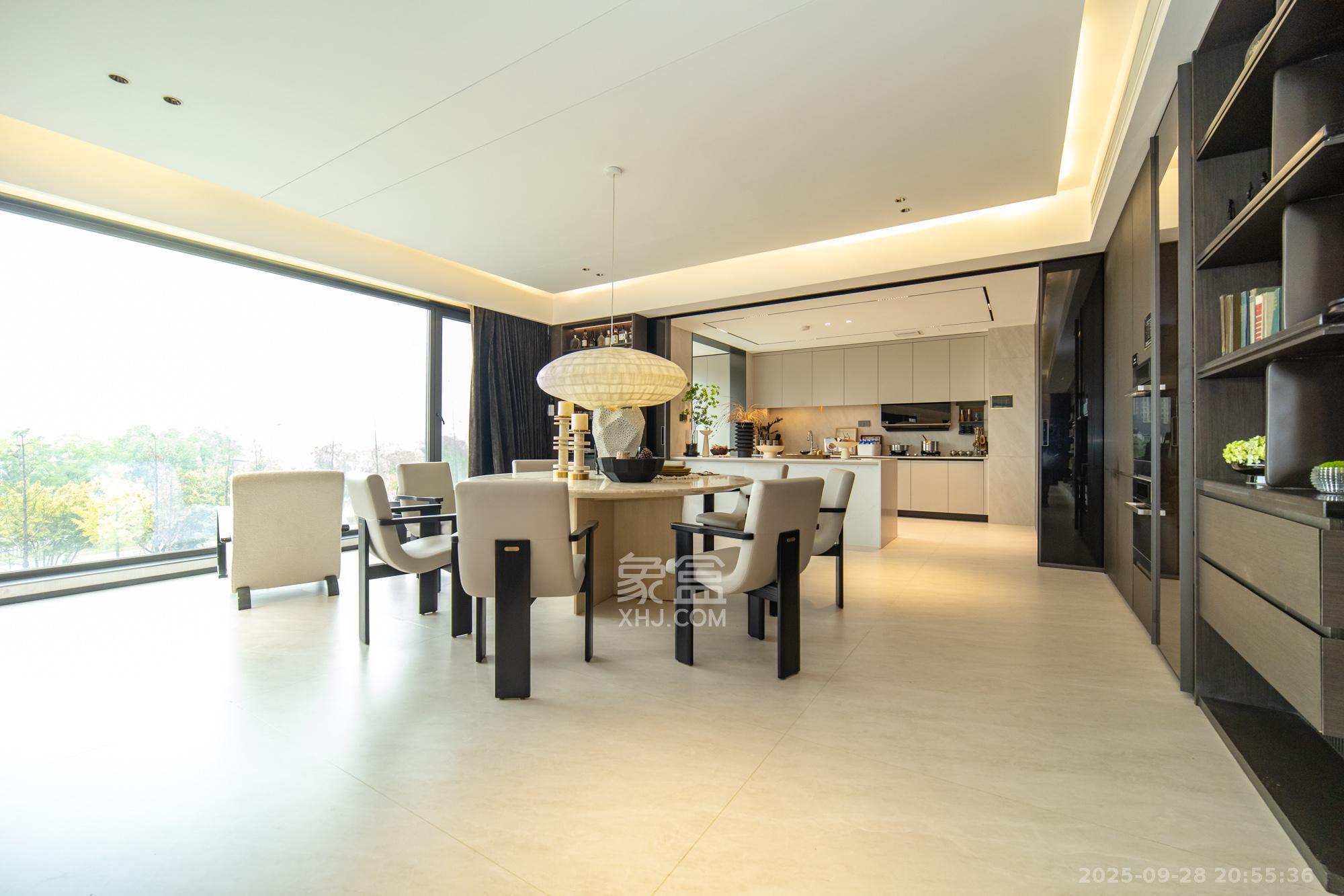 万科松湖天地 4室1厅3卫 440.0万 万科松湖天地 4室1厅3卫 440.0万其他