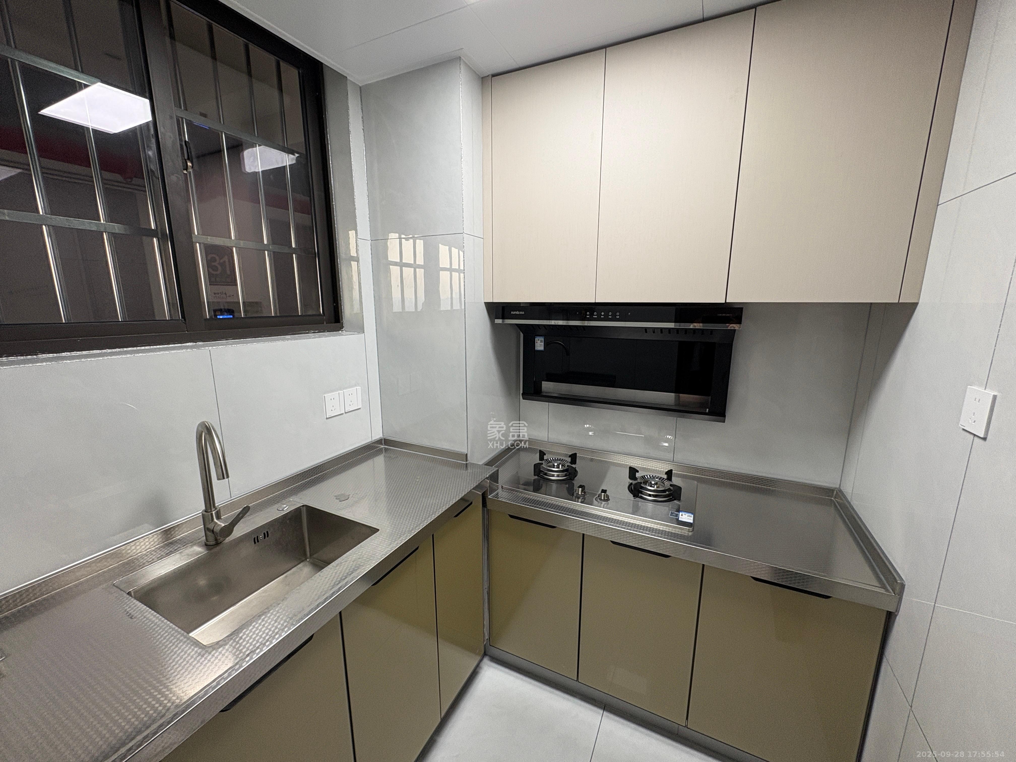 嘉雨兴园  1室1厅1卫    1750.0元/月室内图