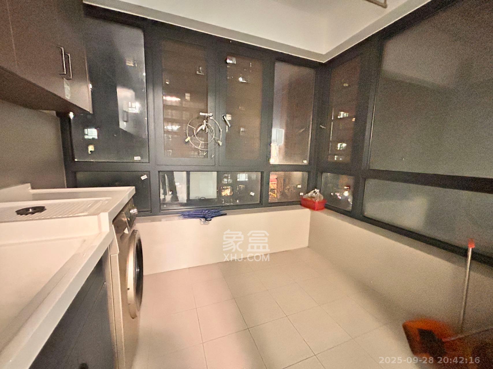 五矿万境蓝山  3室2厅2卫    2300.0元/月室内图