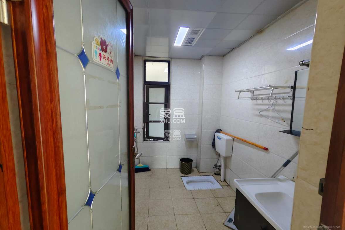 达美D6区 3室1厅1卫 2800.0元/月 达美D6区 3室1厅1卫 2800.0元/月室内图