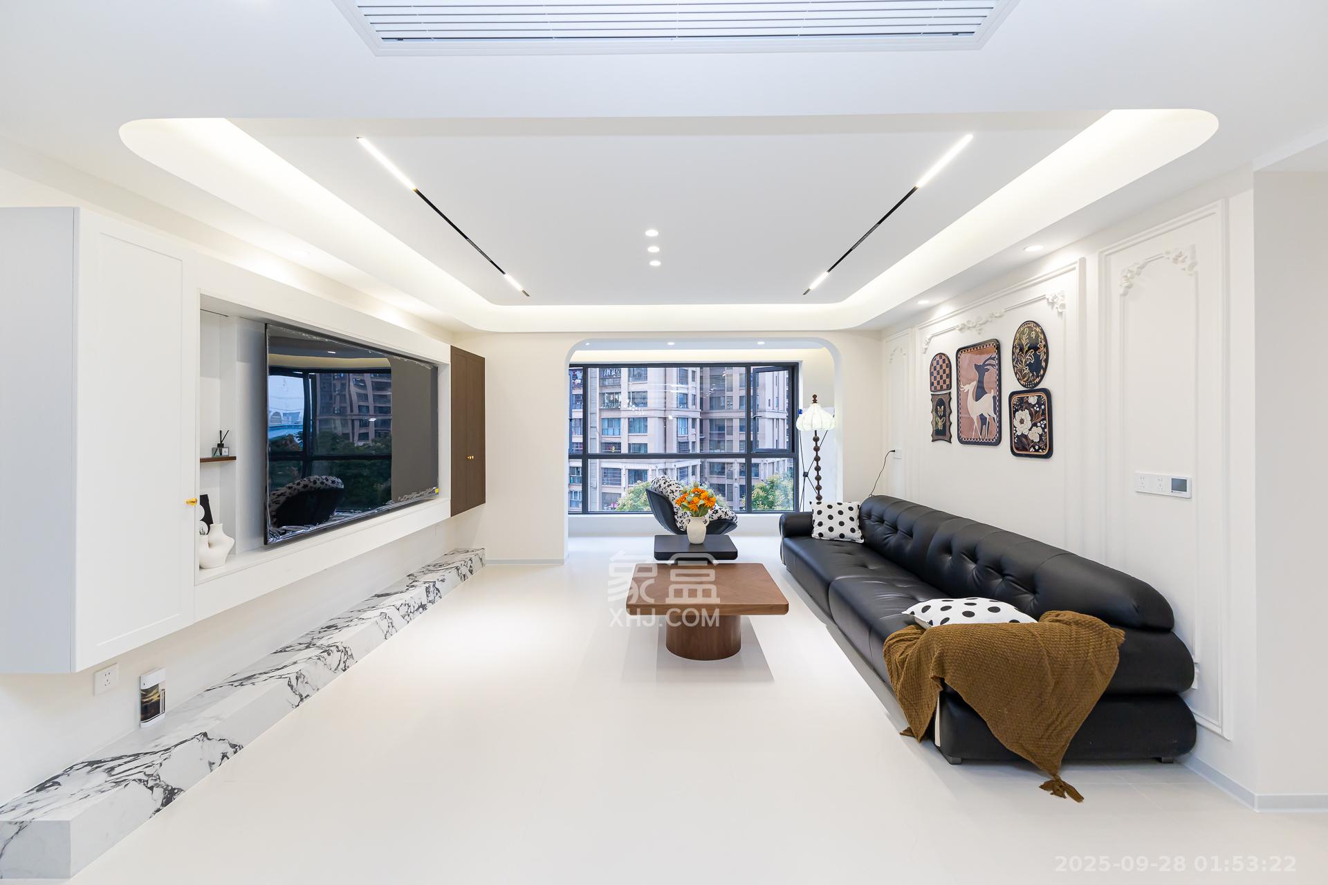 润和又一城 4室2厅2卫 115.8万 润和又一城 4室2厅2卫 115.8万客厅