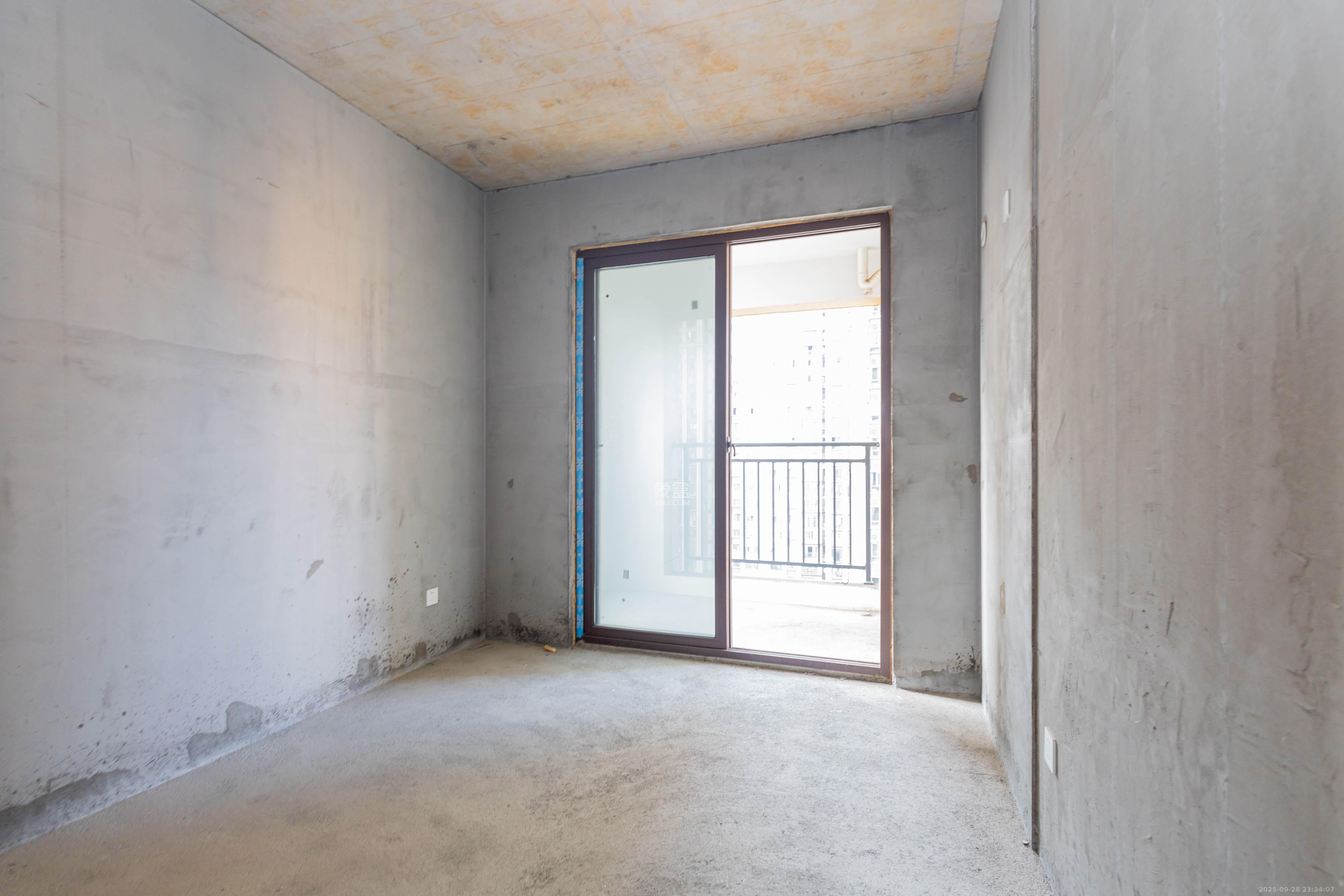 东方美地 4室2厅2卫 108.0万 东方美地 4室2厅2卫 108.0万卧室