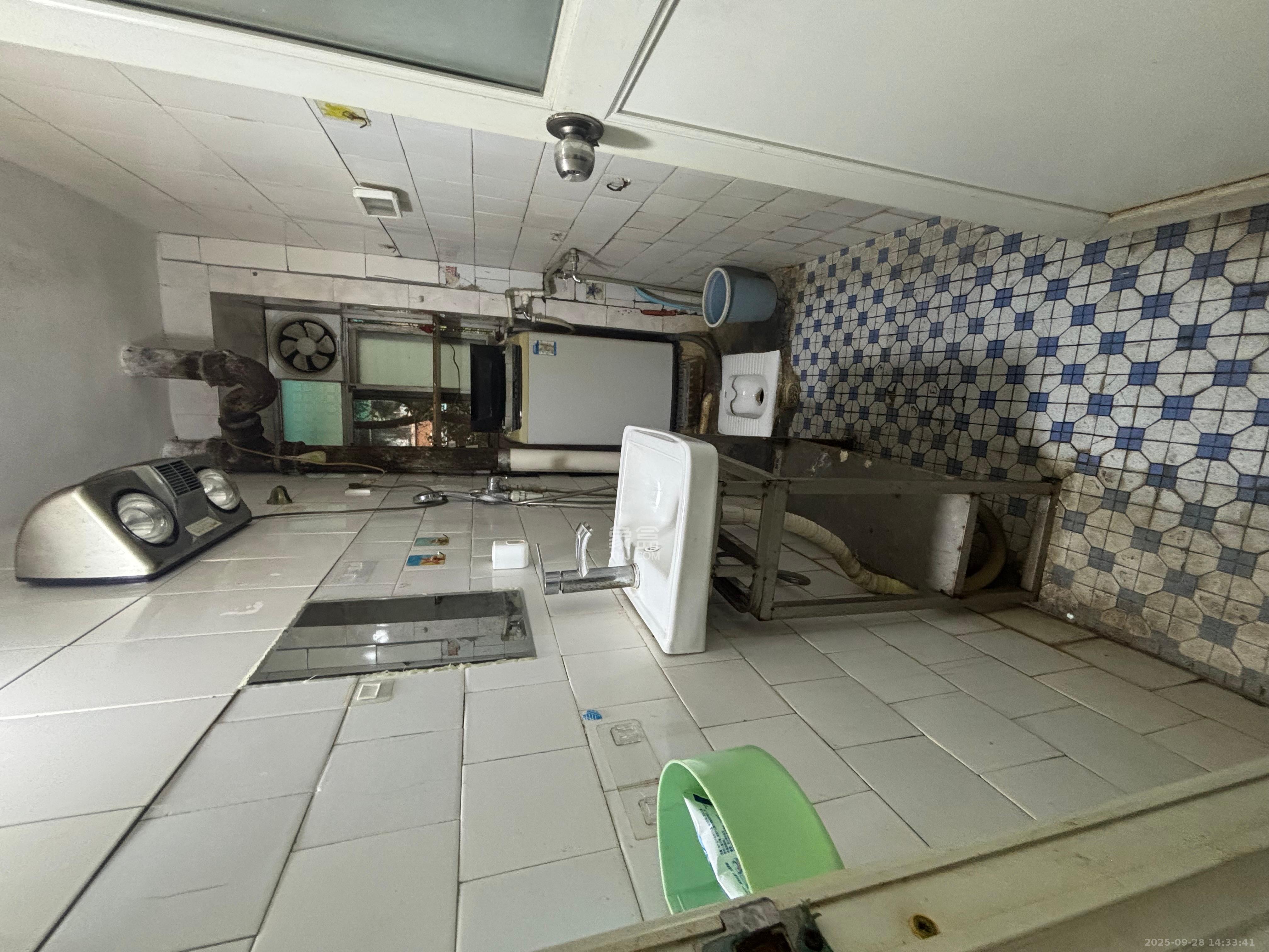 牛婆塘社区 3室2厅1卫 1900.0元/月 牛婆塘社区 3室2厅1卫 1900.0元/月室内图