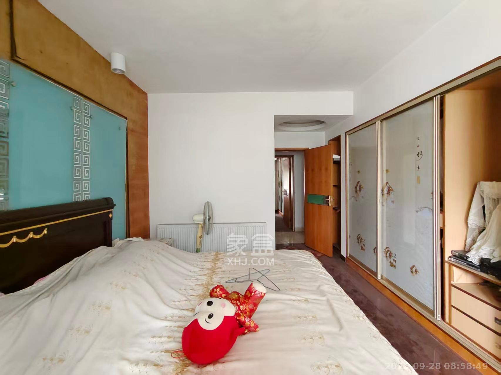 中星苑 4室2厅2卫 3080.0元/月 中星苑 4室2厅2卫 3080.0元/月室内图