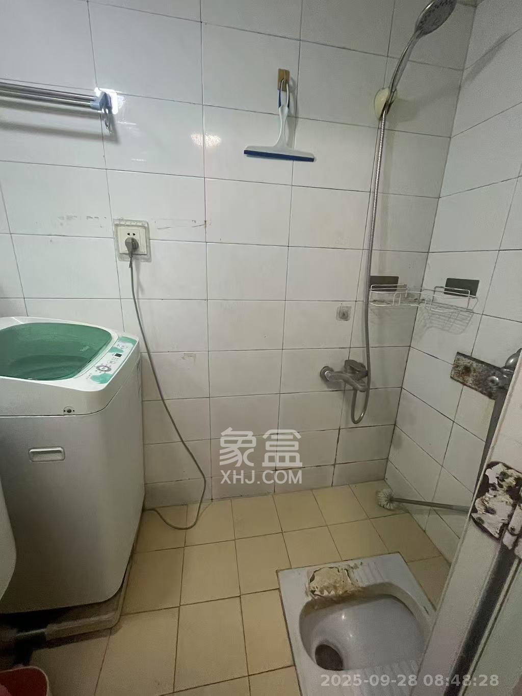 锦华时代  1室1厅1卫    1300.0元/月室内图