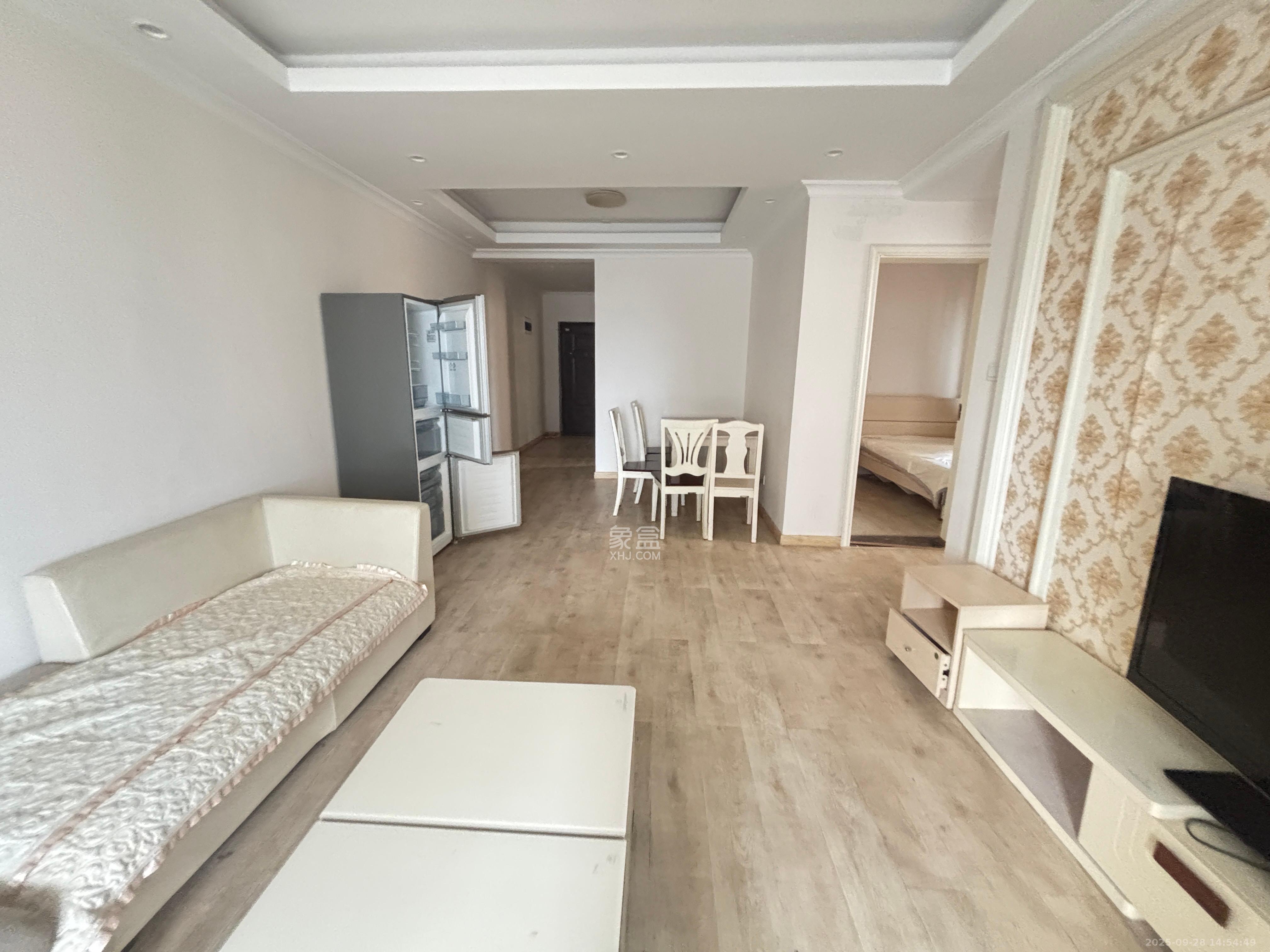 五江天街南区 3室2厅1卫 2400.0元/月 五江天街南区 3室2厅1卫 2400.0元/月室内图