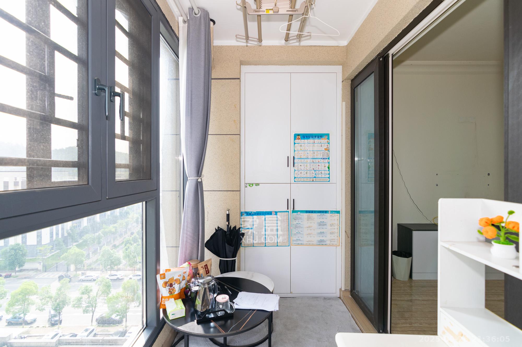 碧桂园培文府锦园  3室2厅2卫    98.0万 碧桂园培文府锦园  3室2厅2卫    98.0万阳台