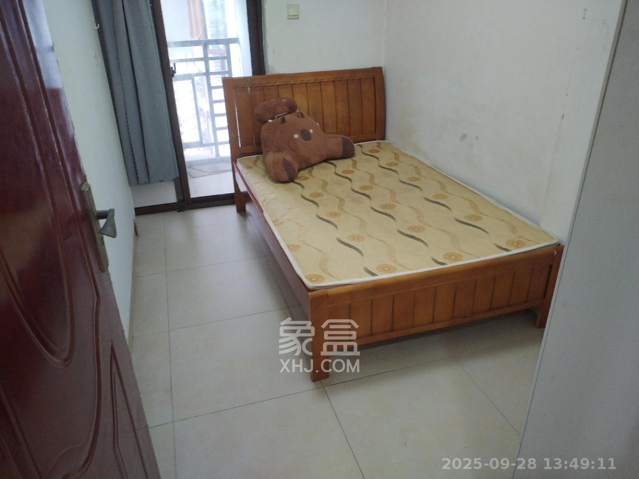 高信向日葵 3室2厅2卫 2200.0元/月 高信向日葵 3室2厅2卫 2200.0元/月室内图