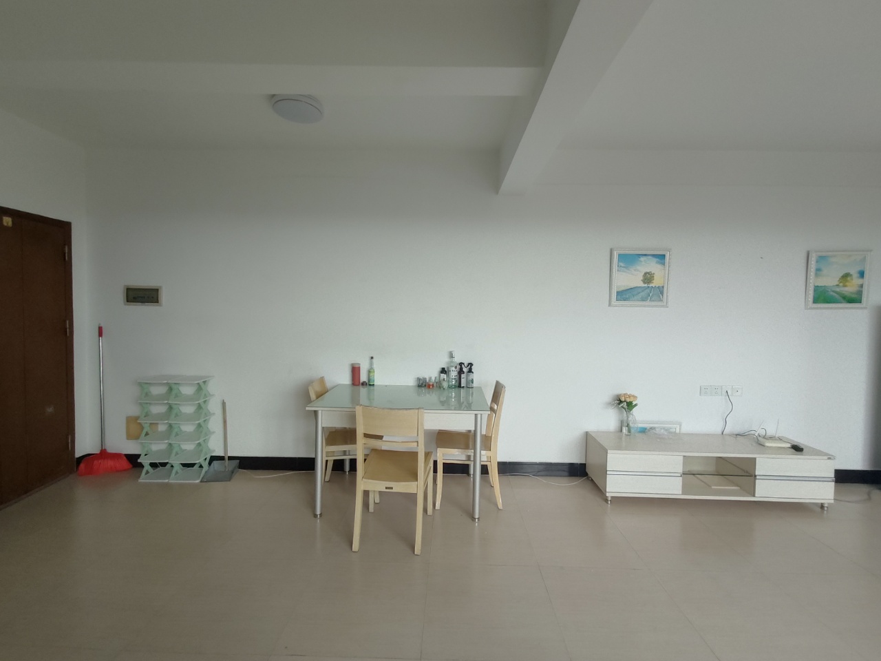 秀山观海苑  2室2厅1卫    2200.0元/月室内图