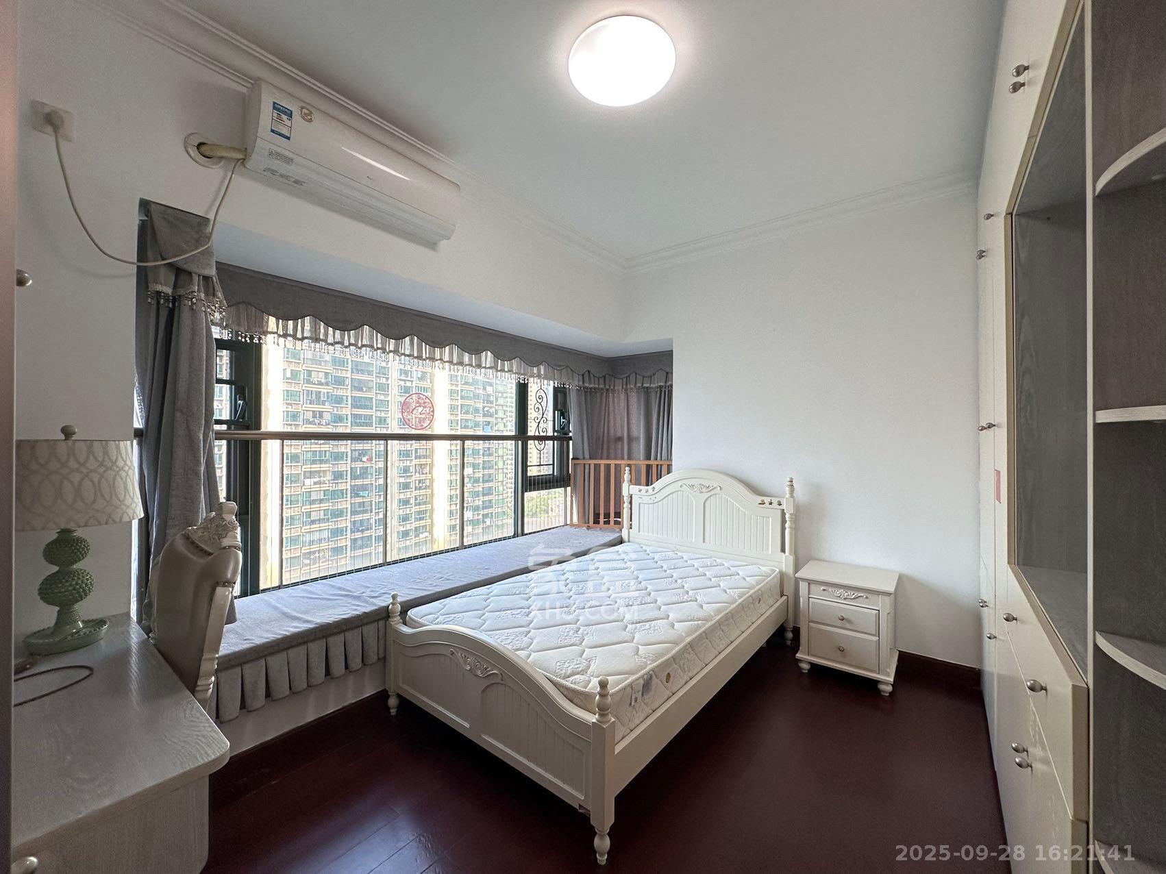 恒大雅苑 4室2厅2卫 3700.0元/月 恒大雅苑 4室2厅2卫 3700.0元/月室内图