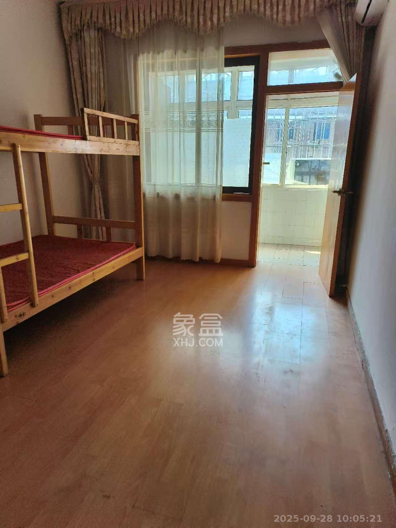 三泰街新富城 3室1厅1卫 3480.0元/月 三泰街新富城 3室1厅1卫 3480.0元/月室内图