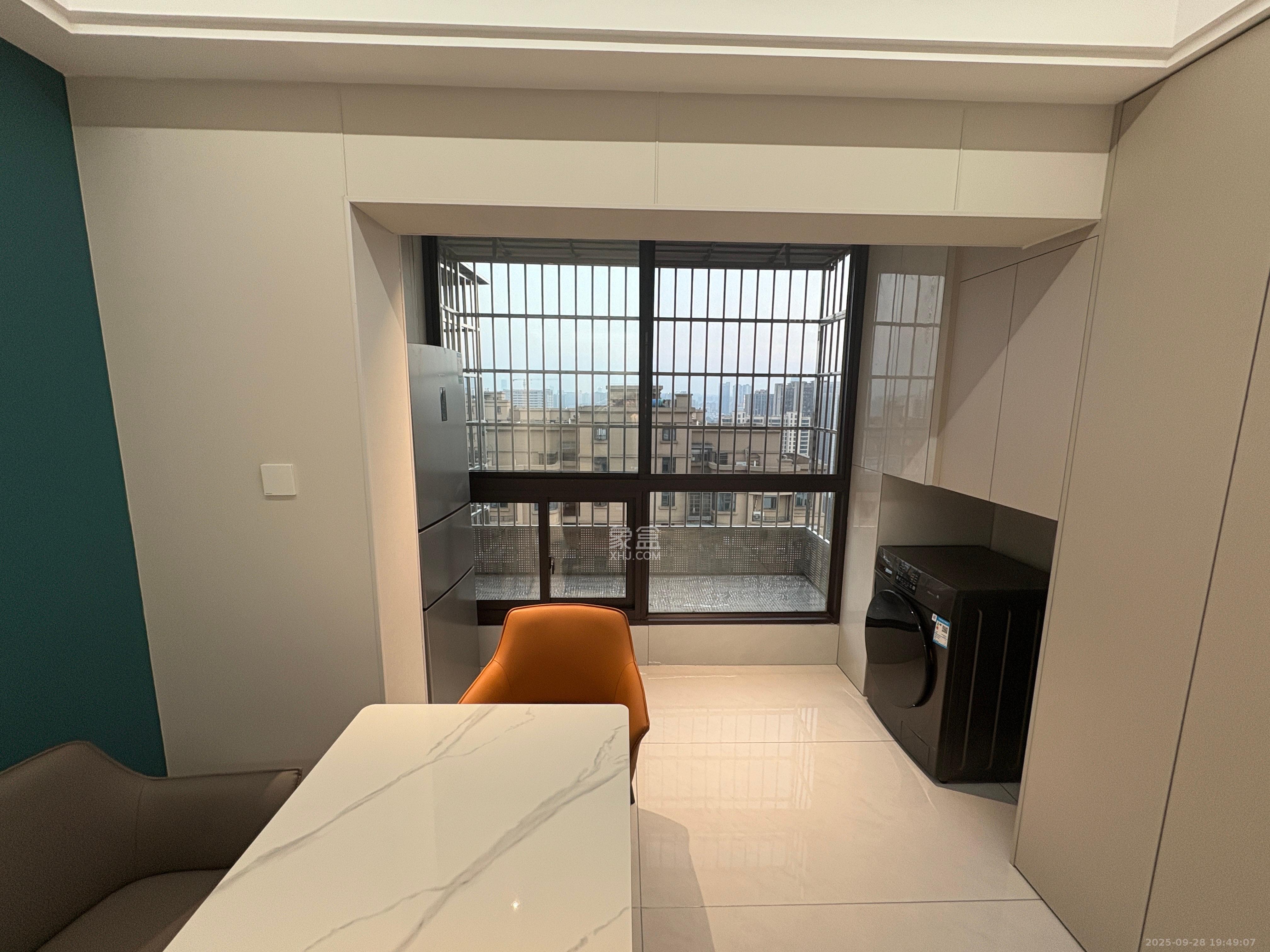 嘉雨兴园 1室1厅1卫 1800.0元/月 嘉雨兴园 1室1厅1卫 1800.0元/月室内图