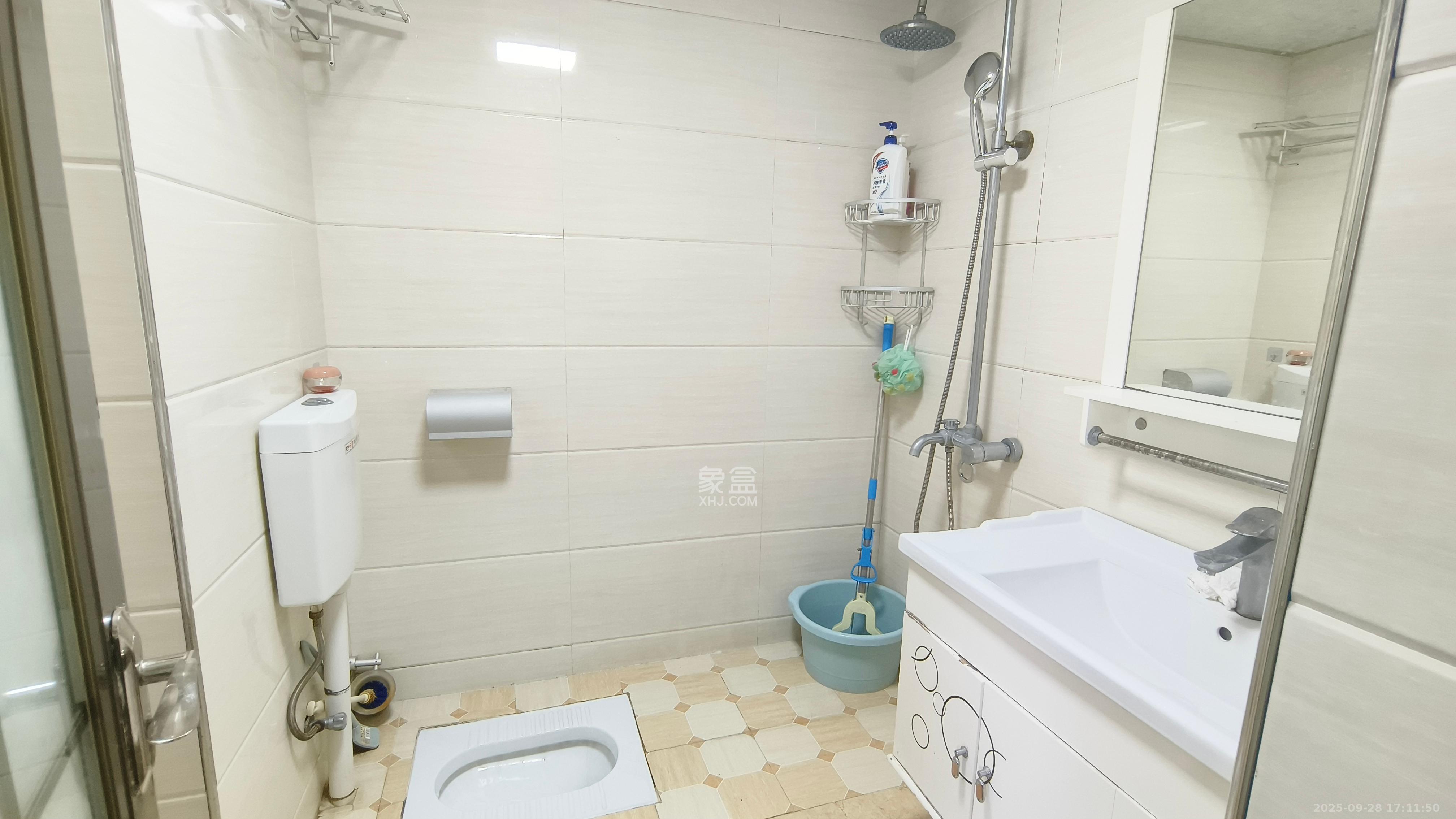 万象凯旋湾  1室1厅1卫   1400.00元/月室内图