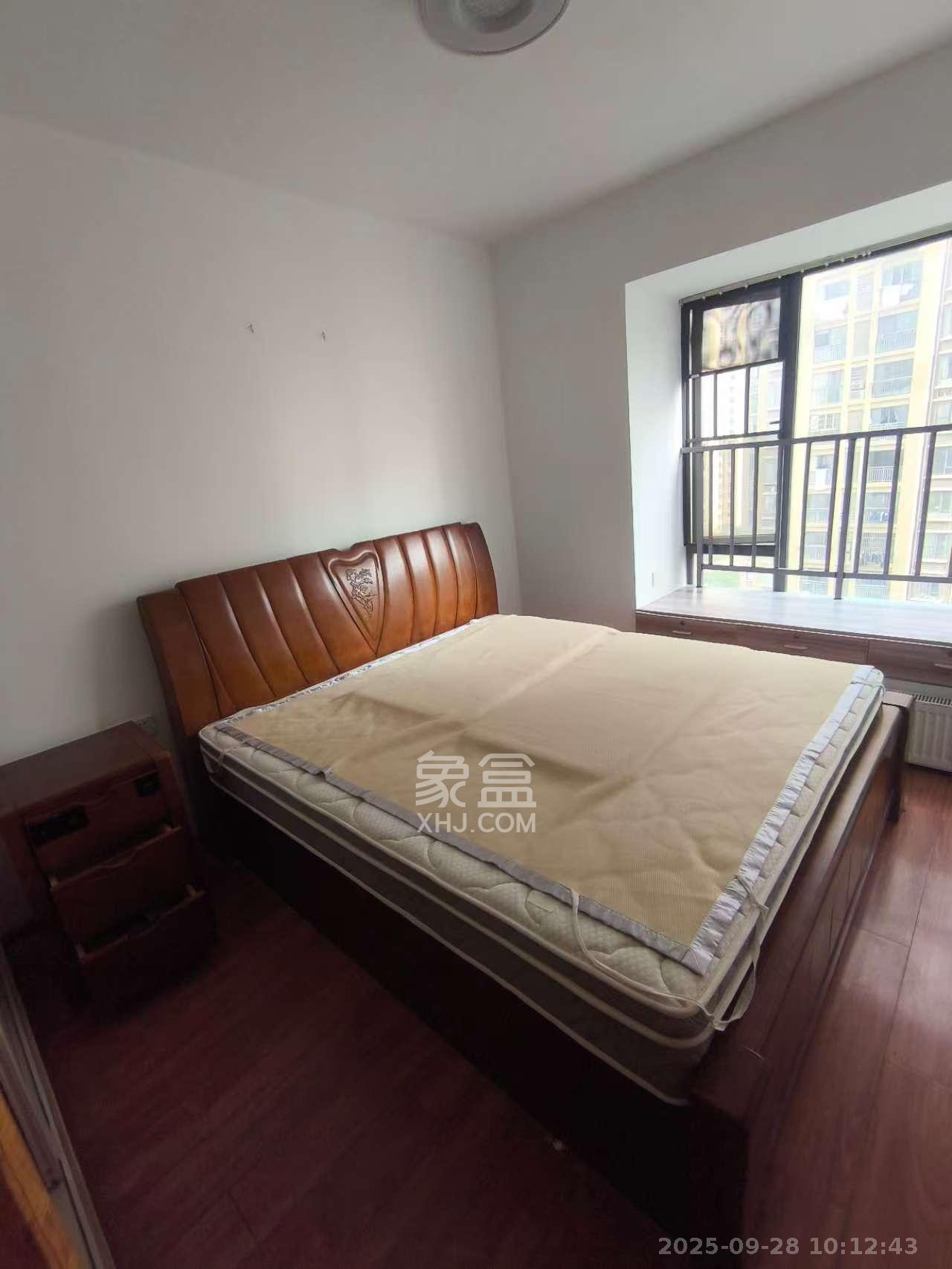 鑫远御文台一期  3室2厅1卫   2600.00元/月室内图