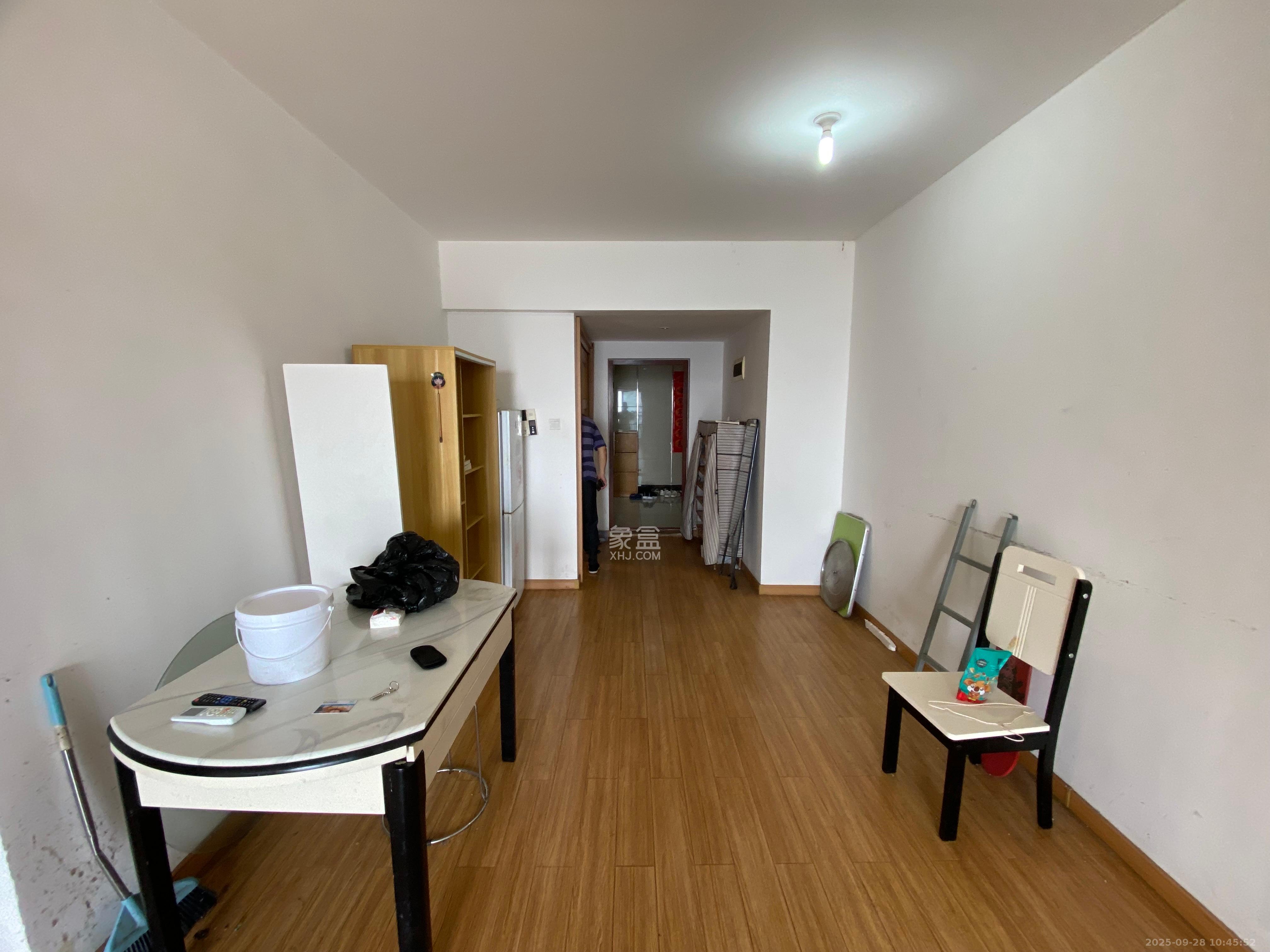 旭辉国际广场（永升商业广场）  3室2厅1卫    3200.0元/月室内图