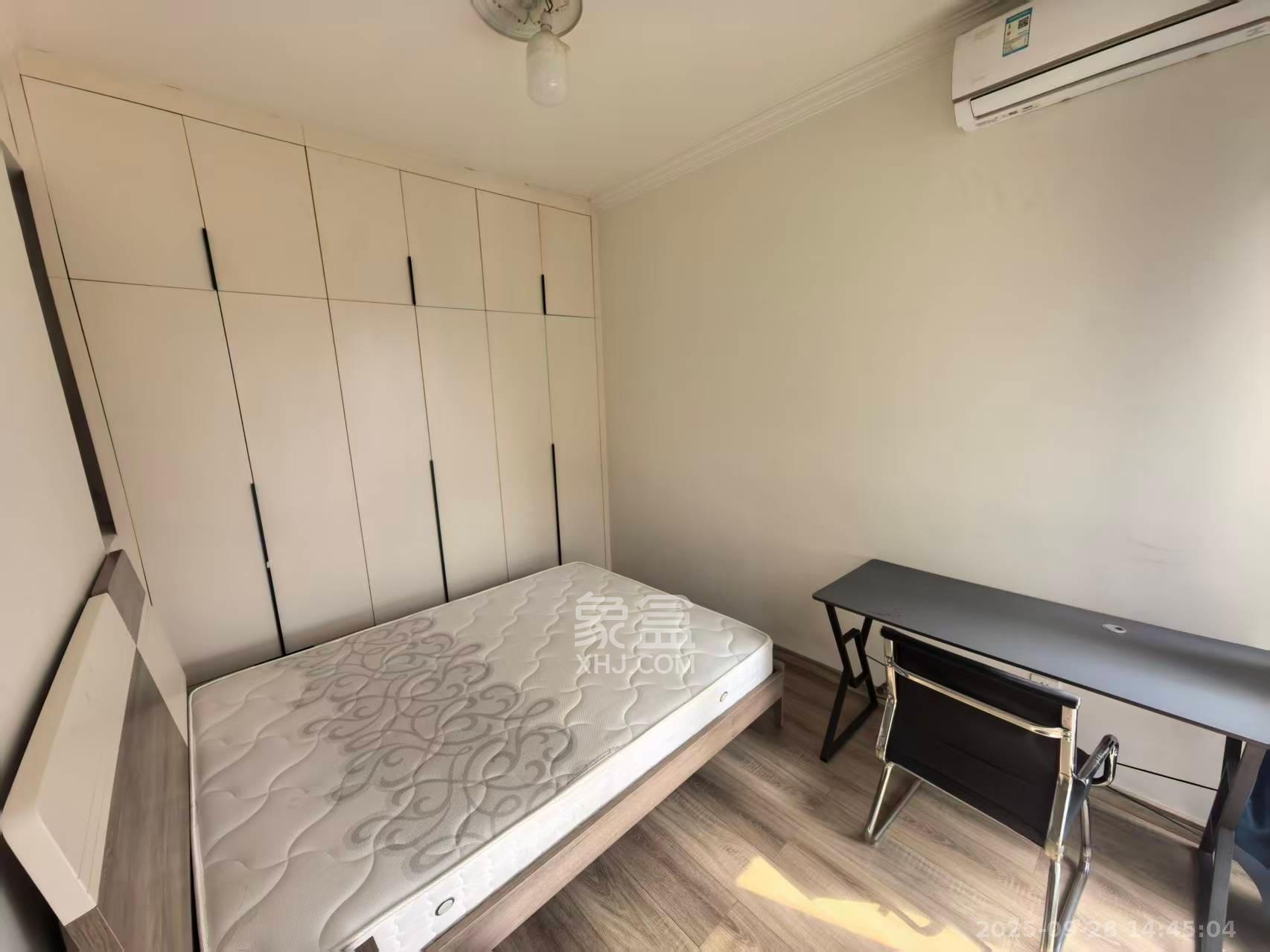 新华联梦想城  3室2厅2卫    2000.0元/月 新华联梦想城  3室2厅2卫    2000.0元/月室内图