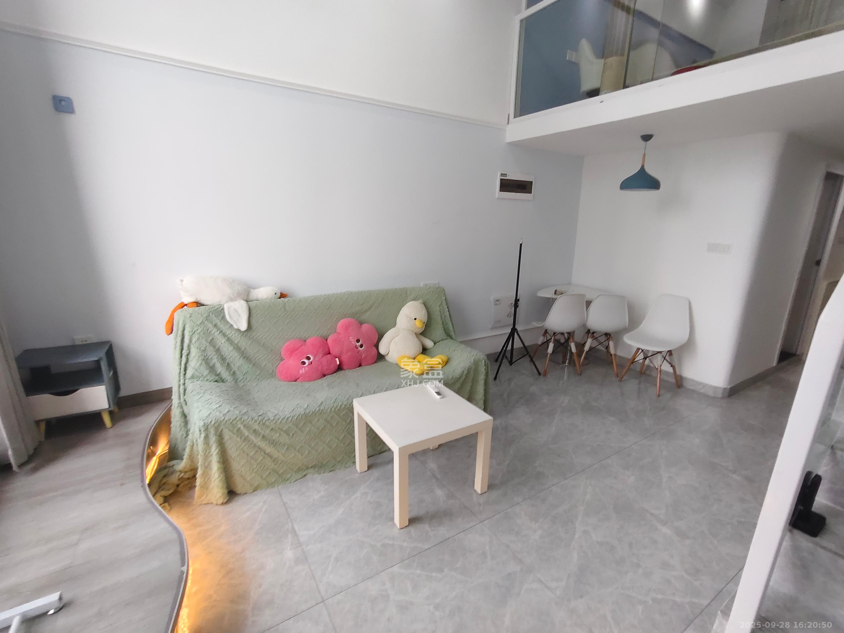 梅溪湖金茂湾 1室1厅1卫 1800.0元/月 梅溪湖金茂湾 1室1厅1卫 1800.0元/月室内图