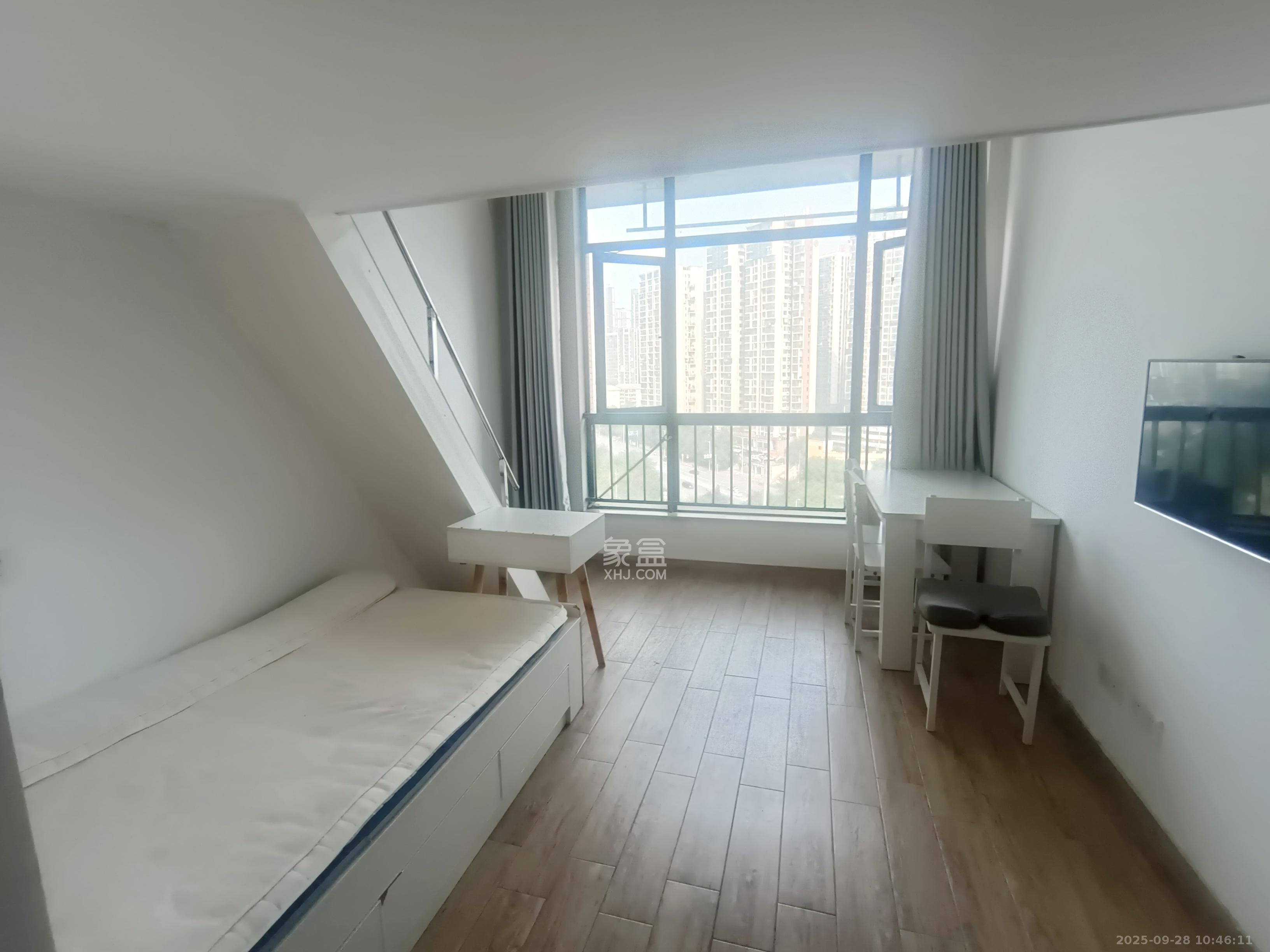 叠彩兰亭 1室1厅1卫 1300.0元/月 叠彩兰亭 1室1厅1卫 1300.0元/月室内图