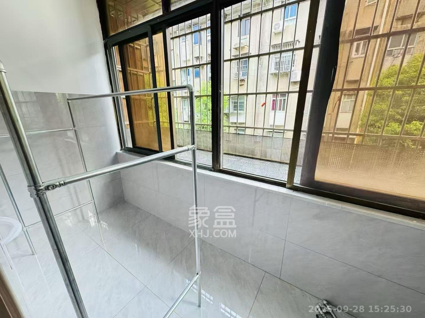 工商所宿舍（上碧湘街30号）  2室1厅1卫    2000.0元/月室内图