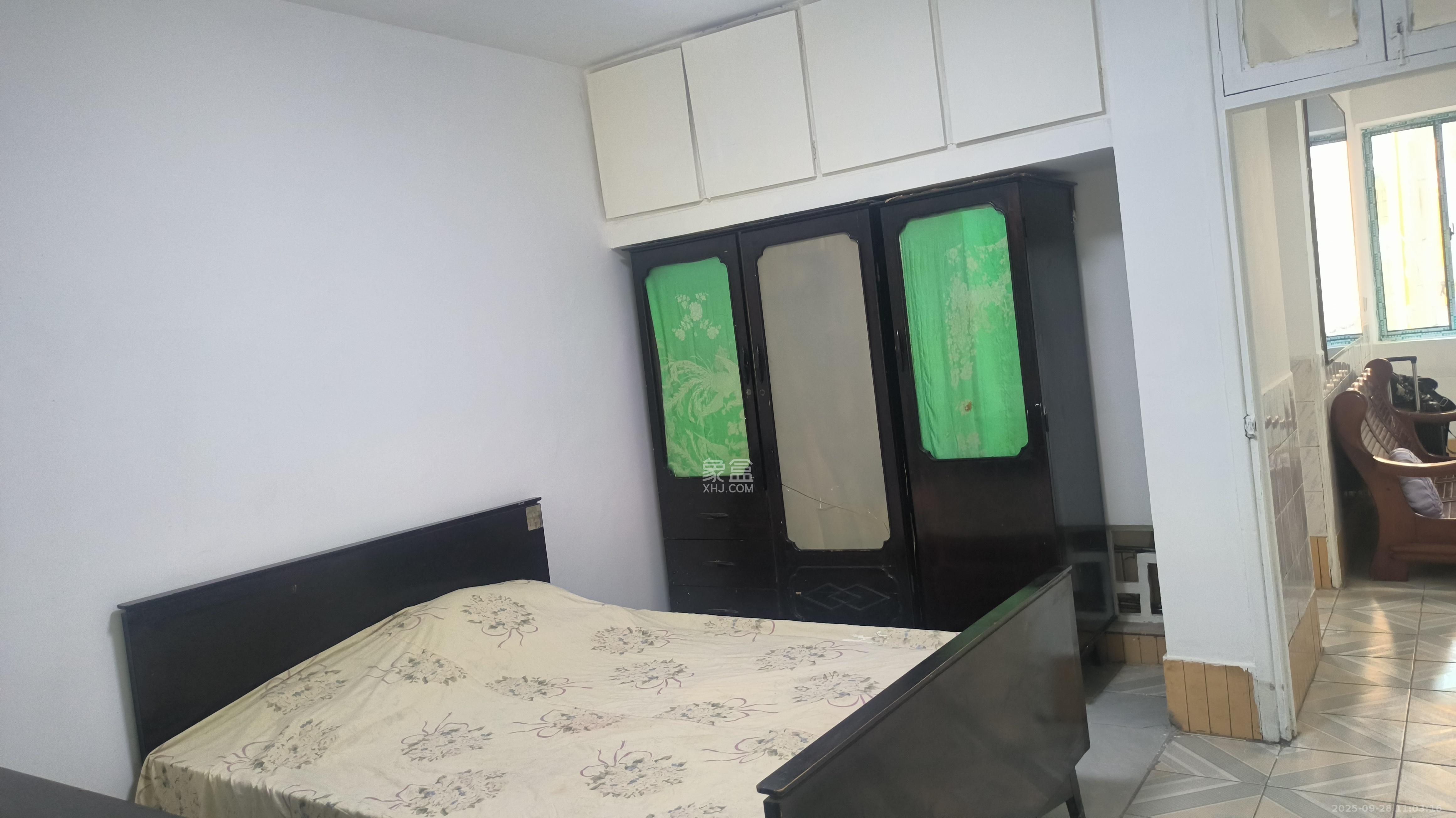 红旗区机械研究所宿舍  3室2厅1卫    2300.0元/月室内图