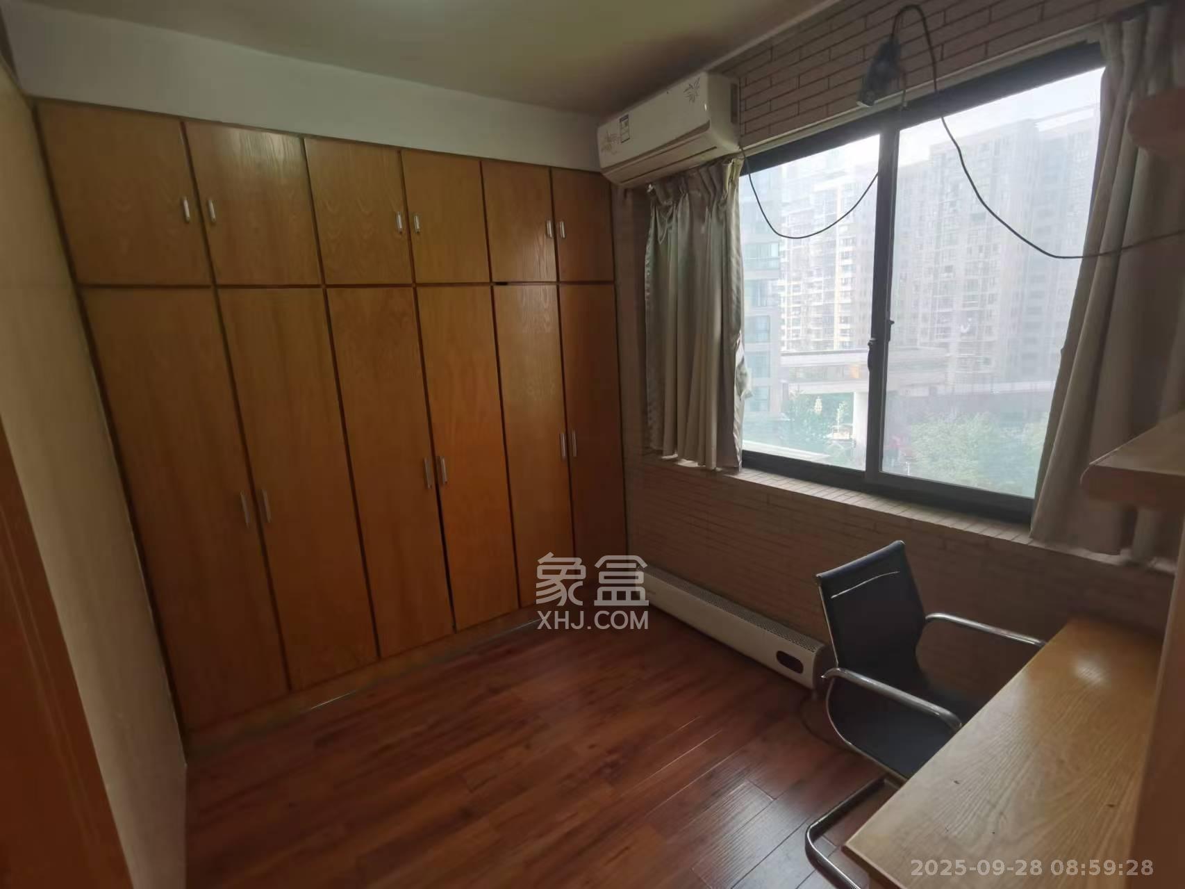 长大卧琥 2室2厅1卫 2300.0元/月 长大卧琥 2室2厅1卫 2300.0元/月室内图