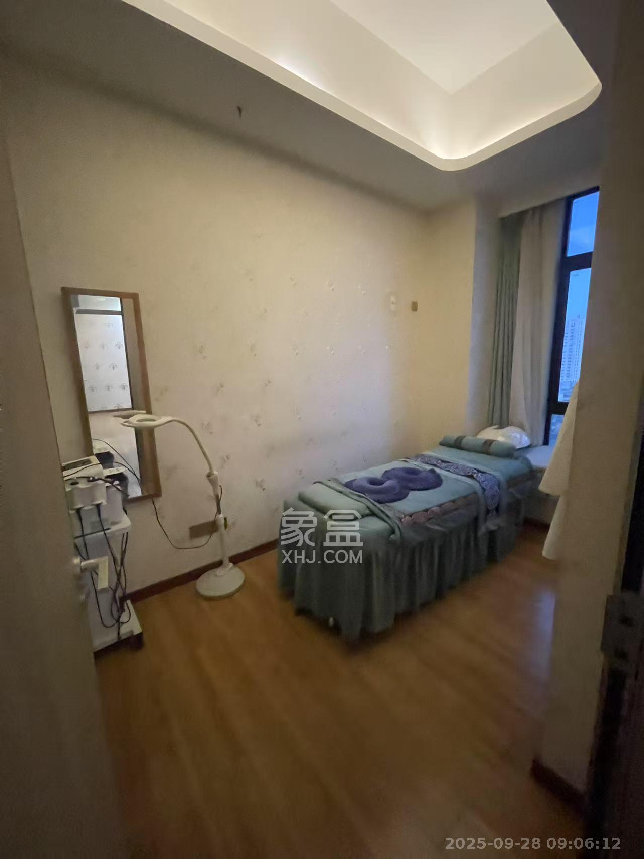 荣悦台  1室1厅1卫   5000.00元/月室内图