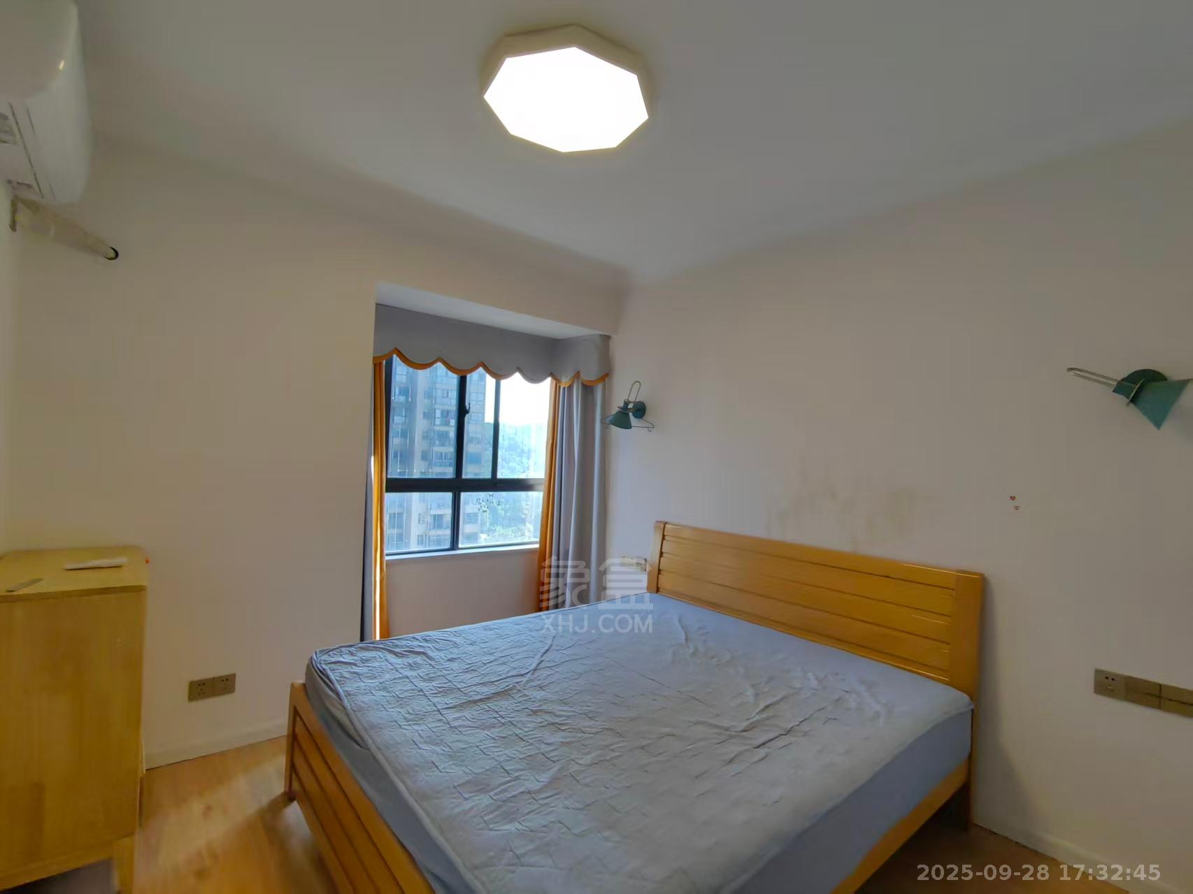 时代新城（翰林府）  3室2厅2卫    1800.0元/月室内图