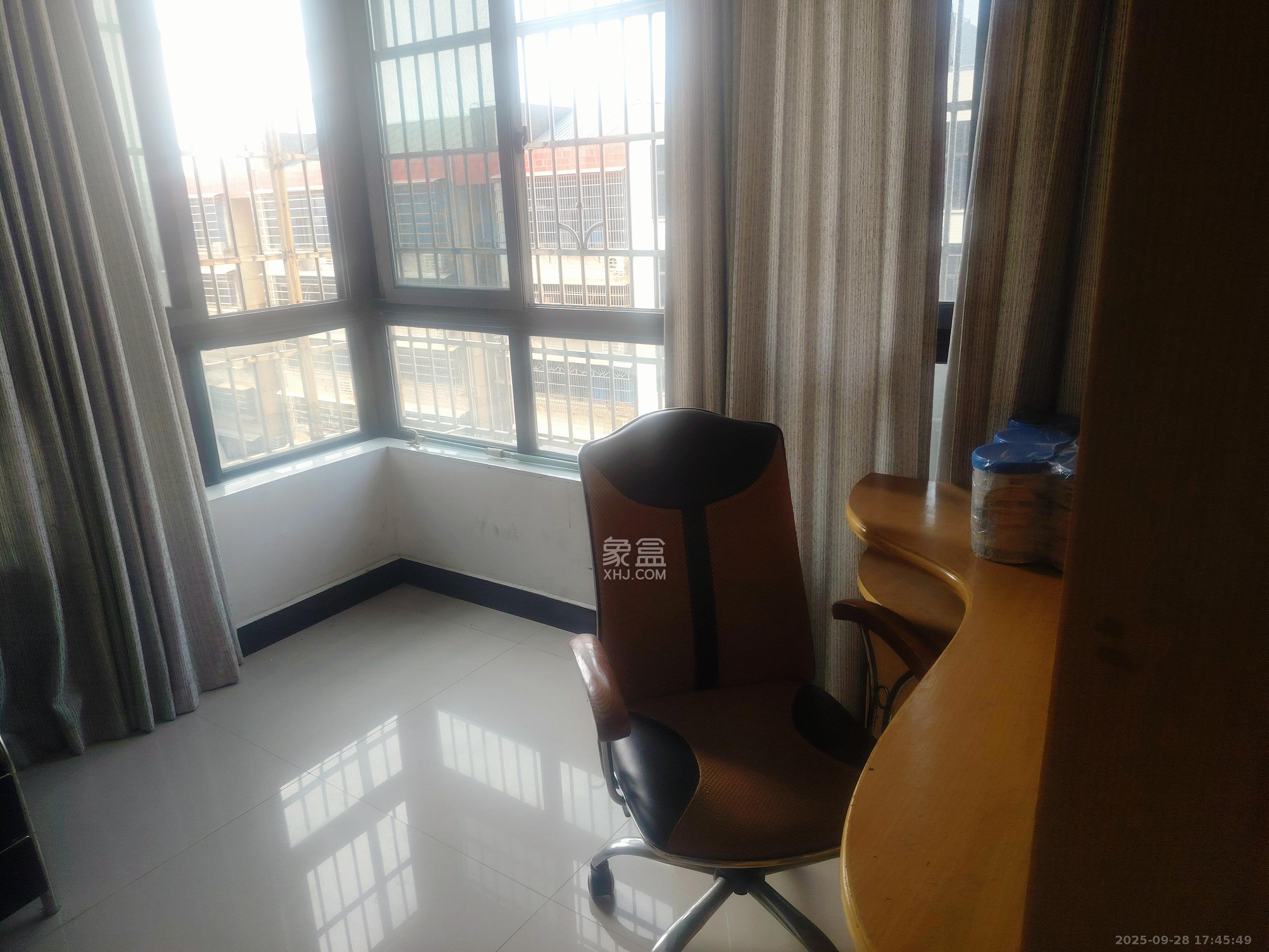 星沙派  1室1厅1卫   1000.00元/月室内图