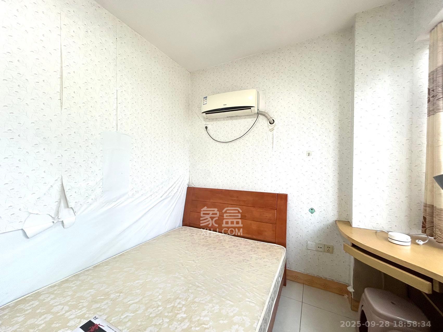 红星国际星城  2室1厅1卫    1160.0元/月 红星国际星城  2室1厅1卫    1160.0元/月室内图