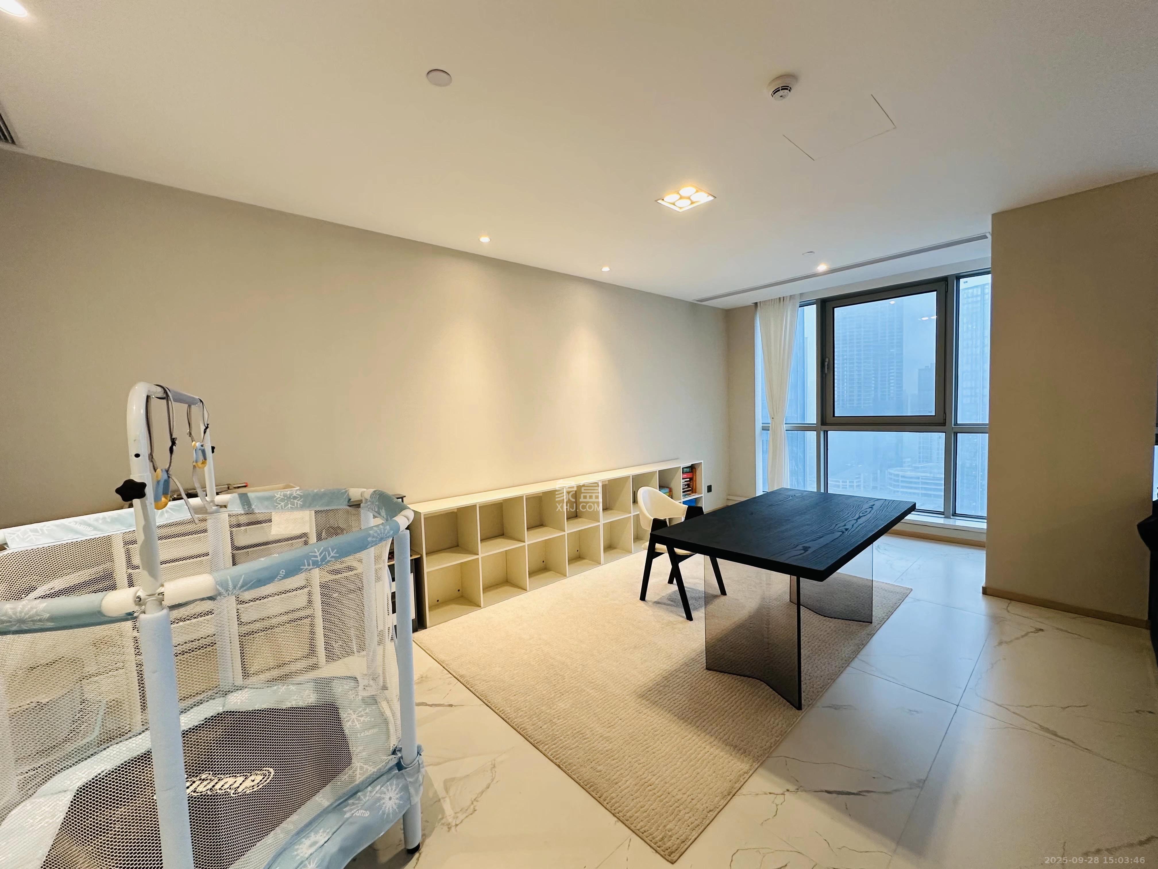 正荣梅溪紫阙台 4室2厅2卫 9500.0元/月 正荣梅溪紫阙台 4室2厅2卫 9500.0元/月室内图