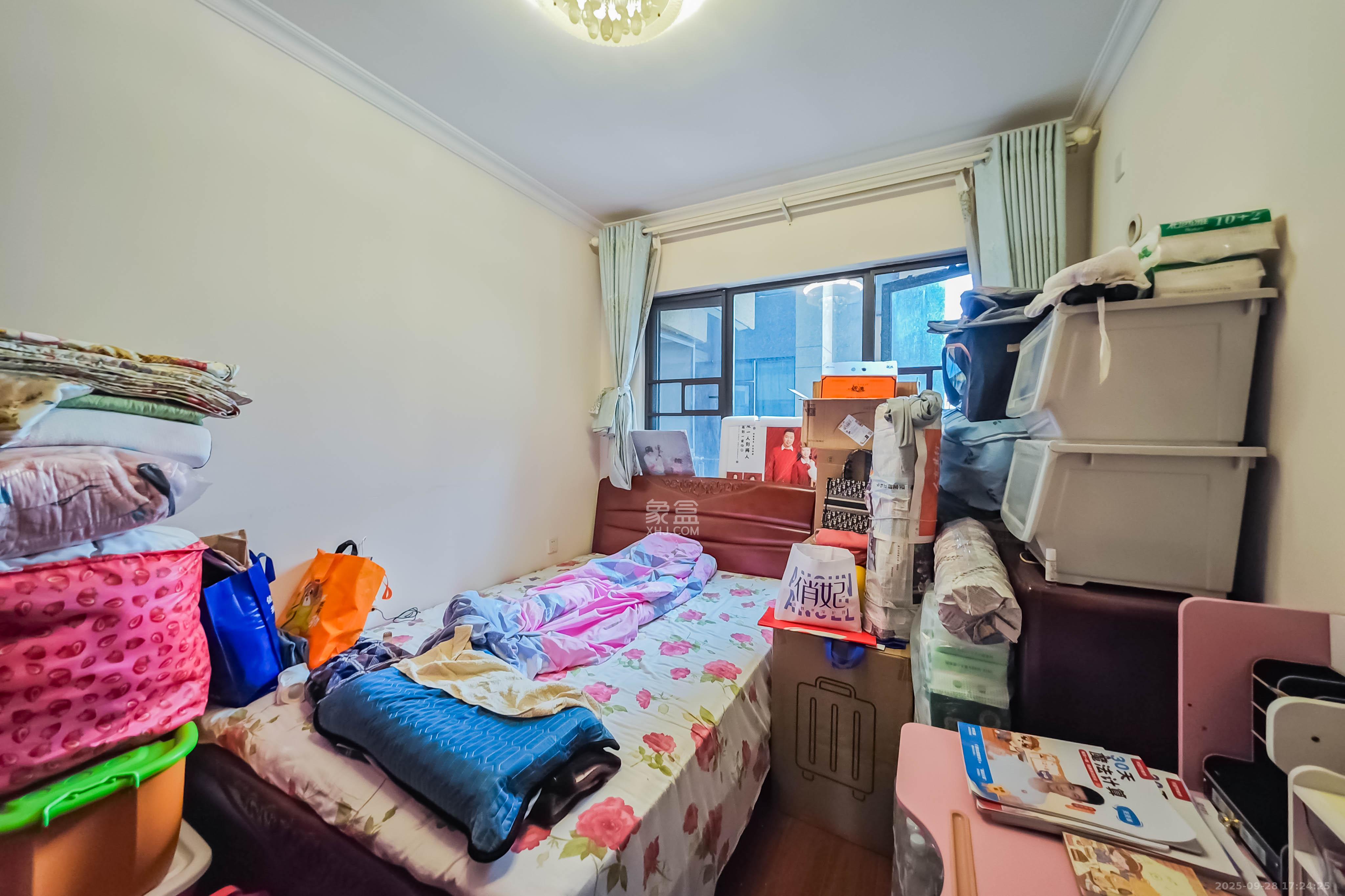 五江天街北区 4室2厅2卫 125.0万 五江天街北区 4室2厅2卫 125.0万卧室