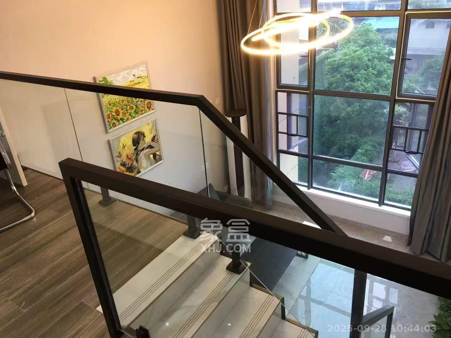 荣盛花语书苑 1室1厅1卫 1900.0元/月 荣盛花语书苑 1室1厅1卫 1900.0元/月室内图