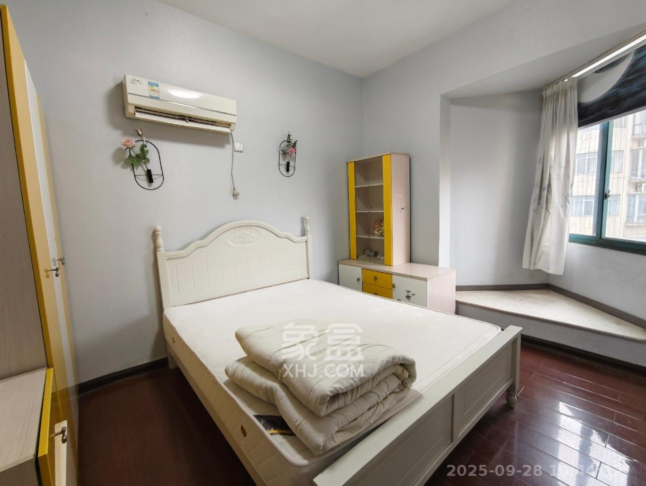 圣爵菲斯 2室1厅1卫 2000.0元/月 圣爵菲斯 2室1厅1卫 2000.0元/月室内图