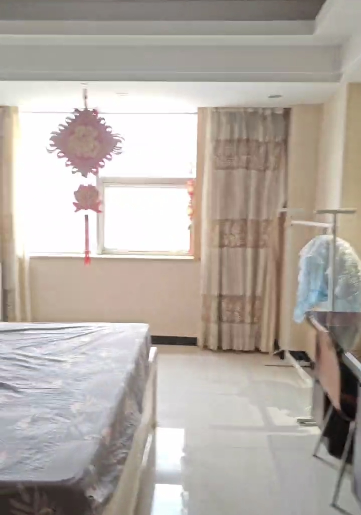 财智公馆大厦(瑞士国际酒店) 1室1厅1卫 18.8万 财智公馆大厦(瑞士国际酒店) 1室1厅1卫 18.8万客厅