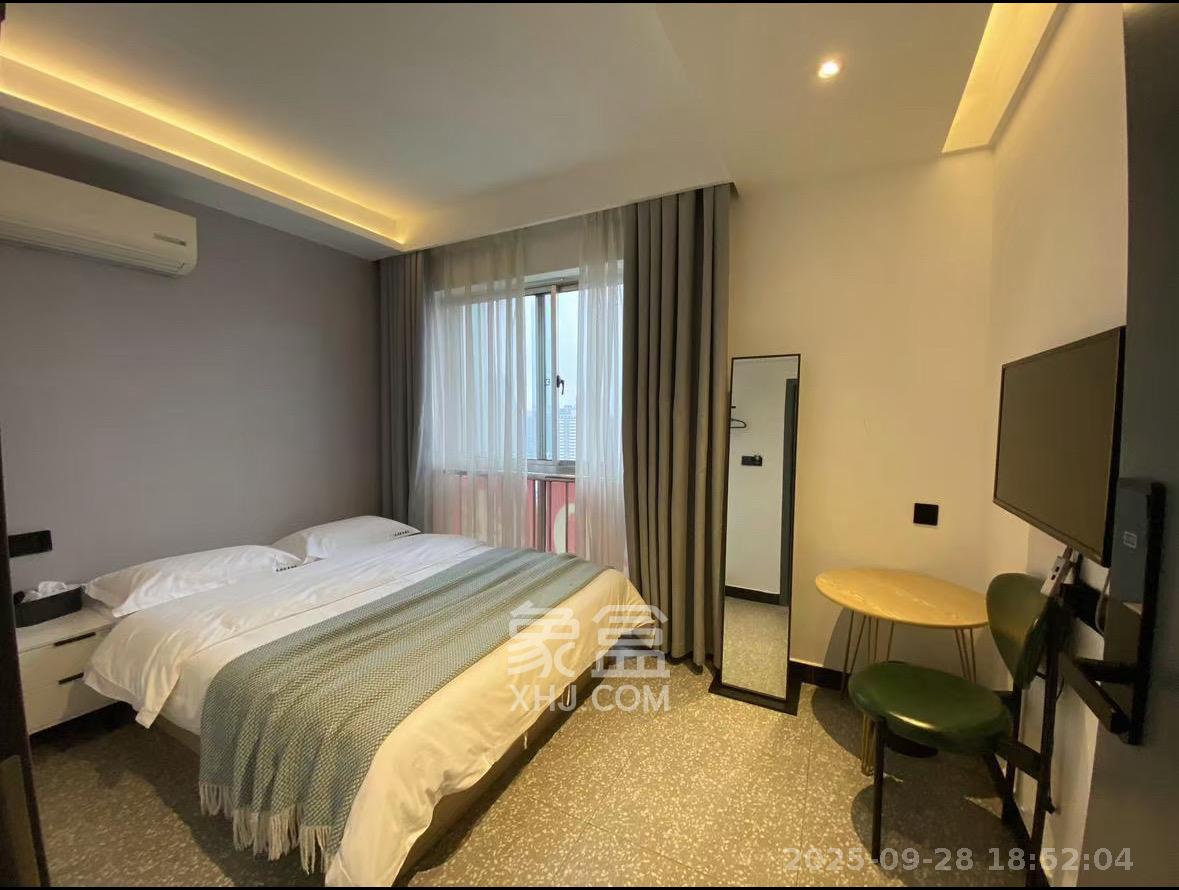 君临国际 4室2厅1卫 5300.0元/月 君临国际 4室2厅1卫 5300.0元/月室内图