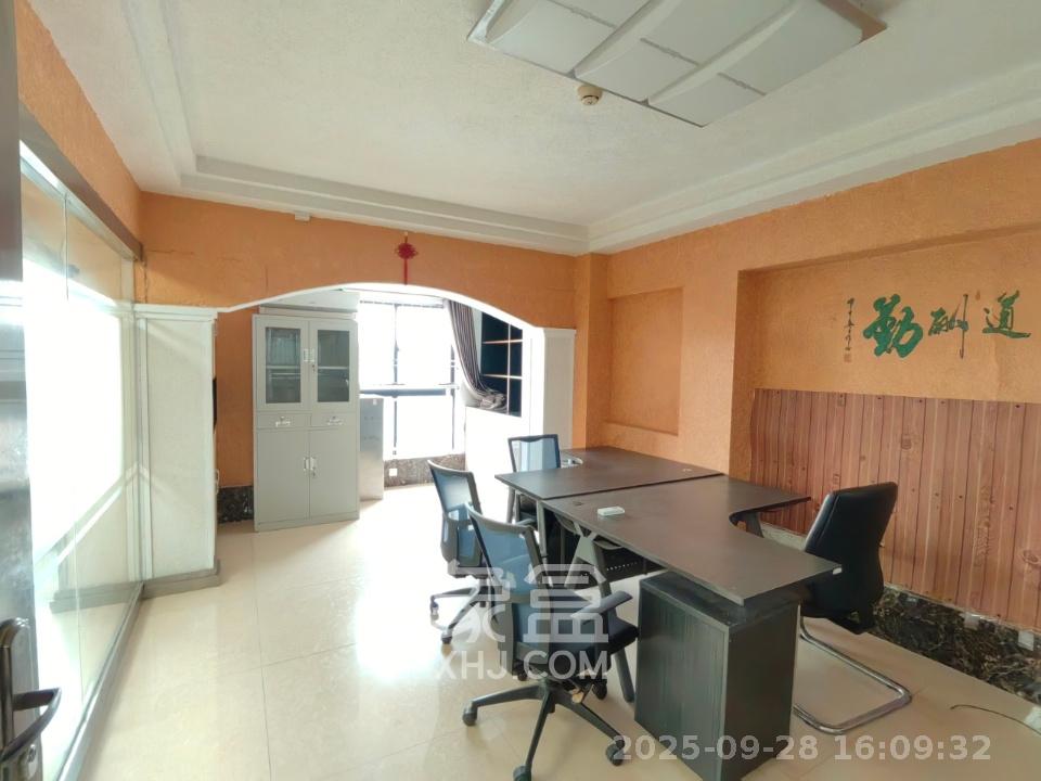 嘉玺大厦（高桥国际公寓）   280.0㎡      10000.0元/月室内图