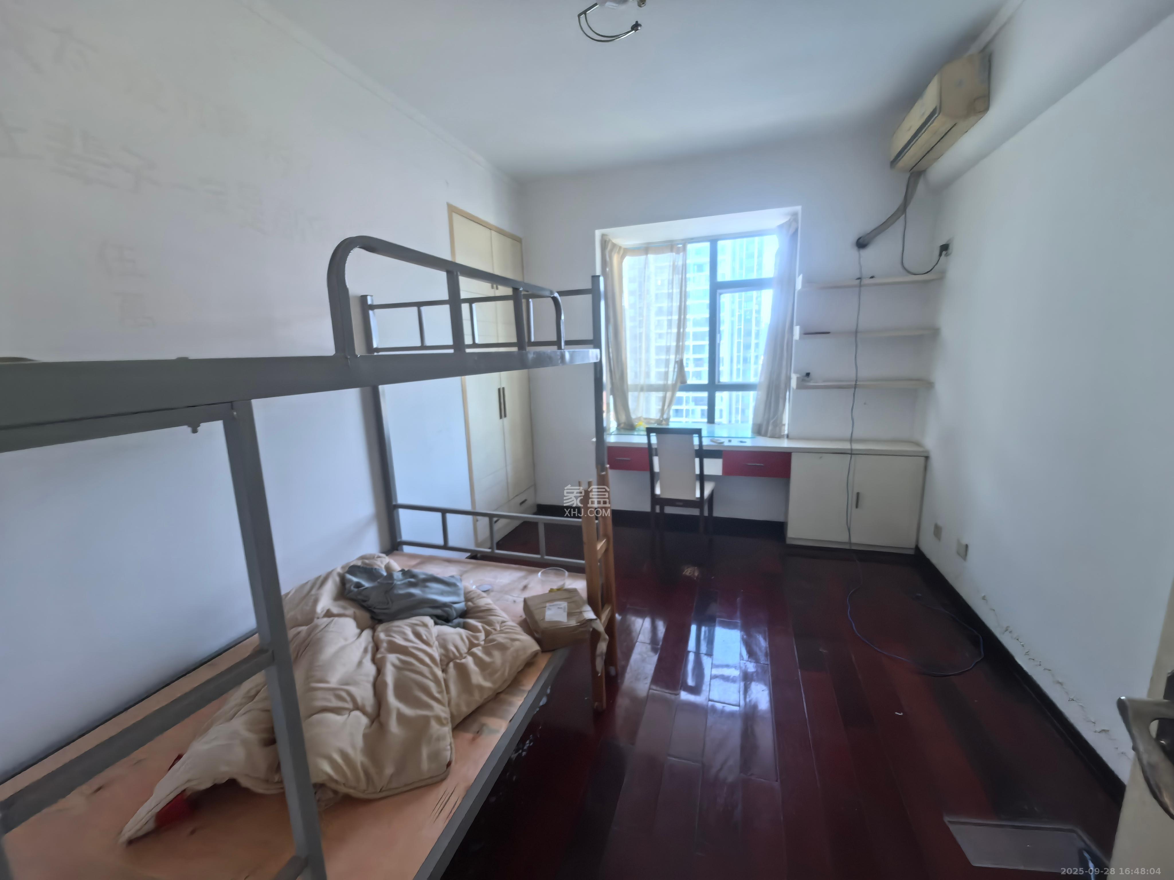 书香名邸  3室2厅2卫    3000.0元/月室内图