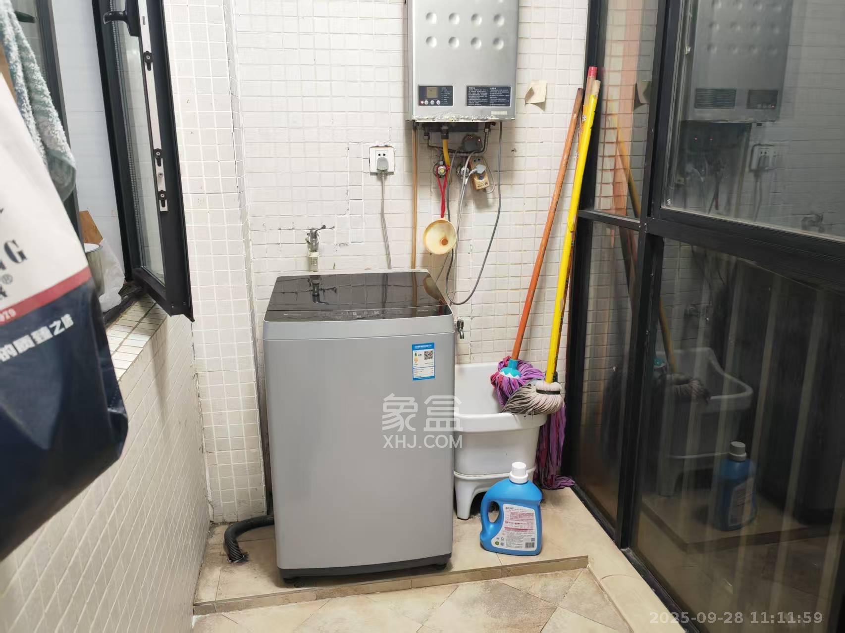 鹏基诺亚山林 4室2厅2卫 2500.0元/月 鹏基诺亚山林 4室2厅2卫 2500.0元/月室内图