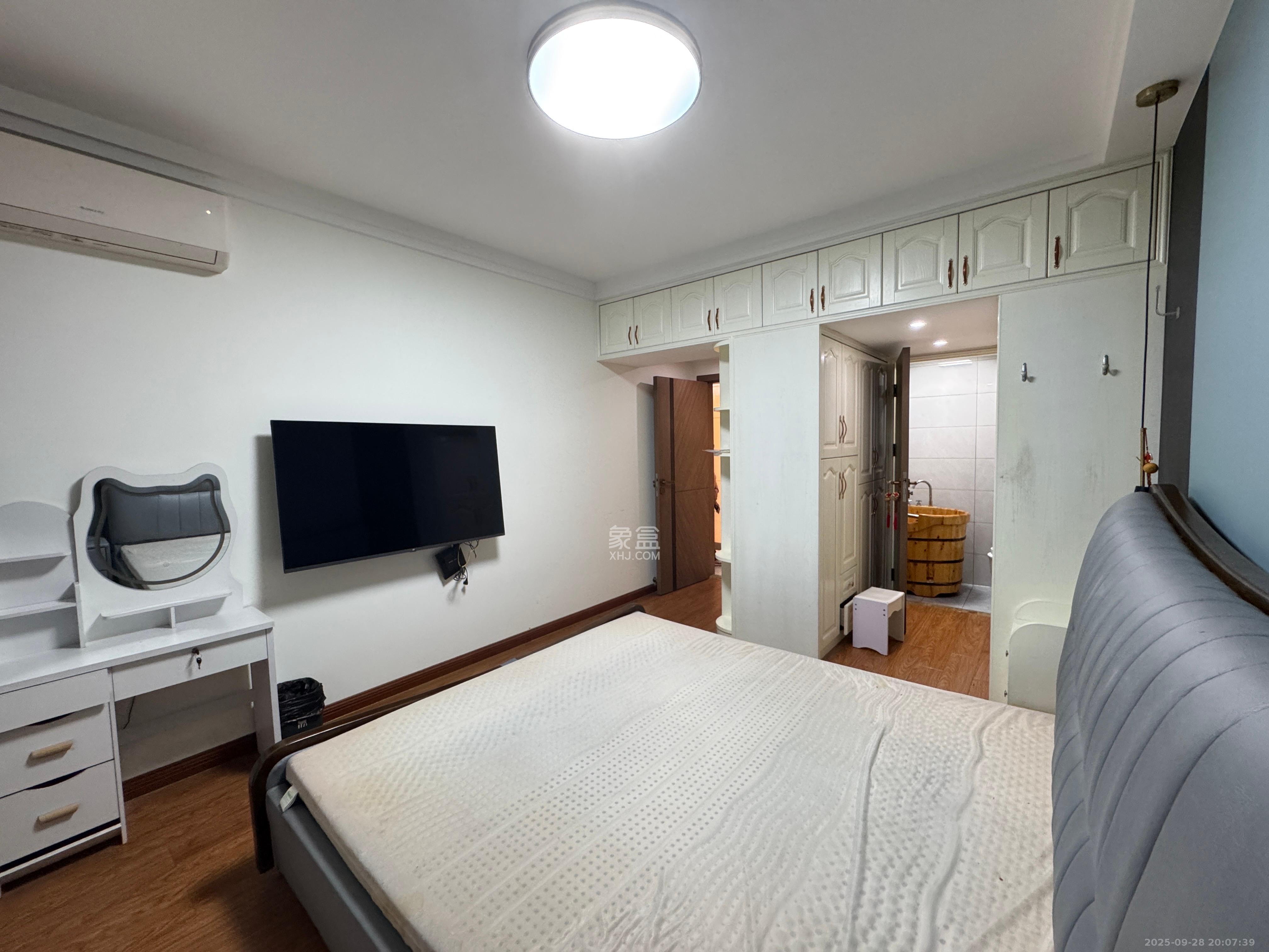 朝正美苑  3室2厅2卫    3000.0元/月室内图