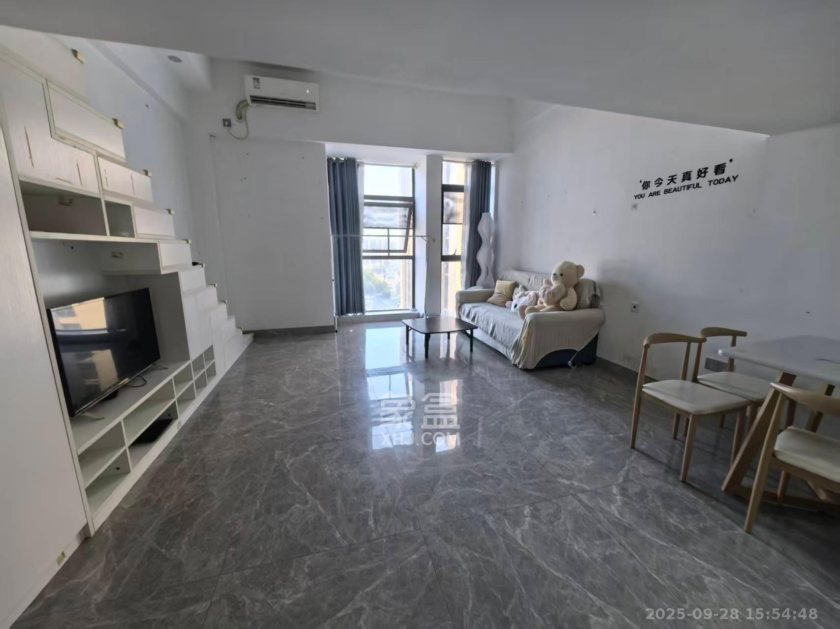 新世界广场 1室1厅1卫 1600.0元/月 新世界广场 1室1厅1卫 1600.0元/月室内图