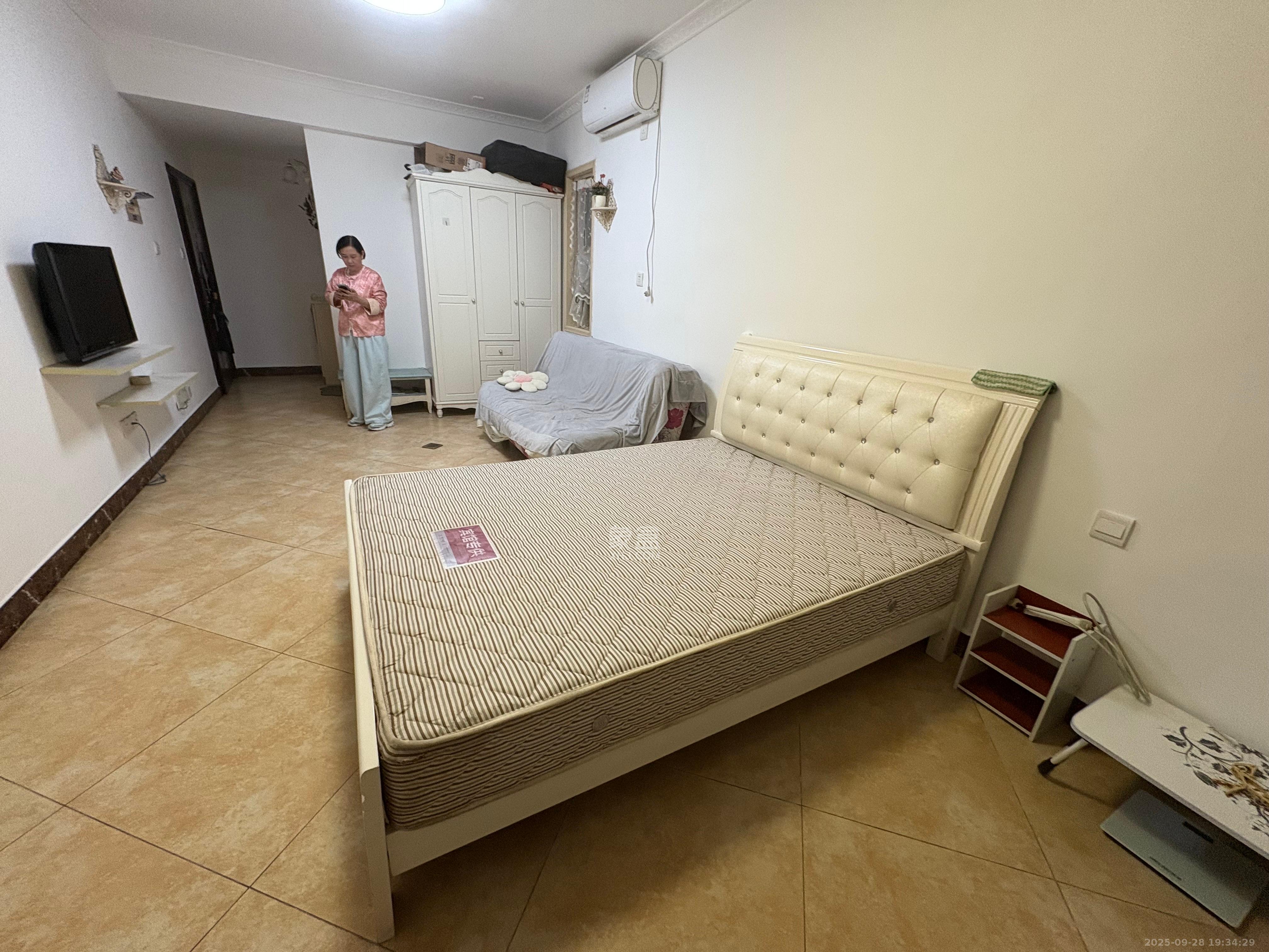 中江佳境天成  1室1厅1卫    1400.0元/月室内图