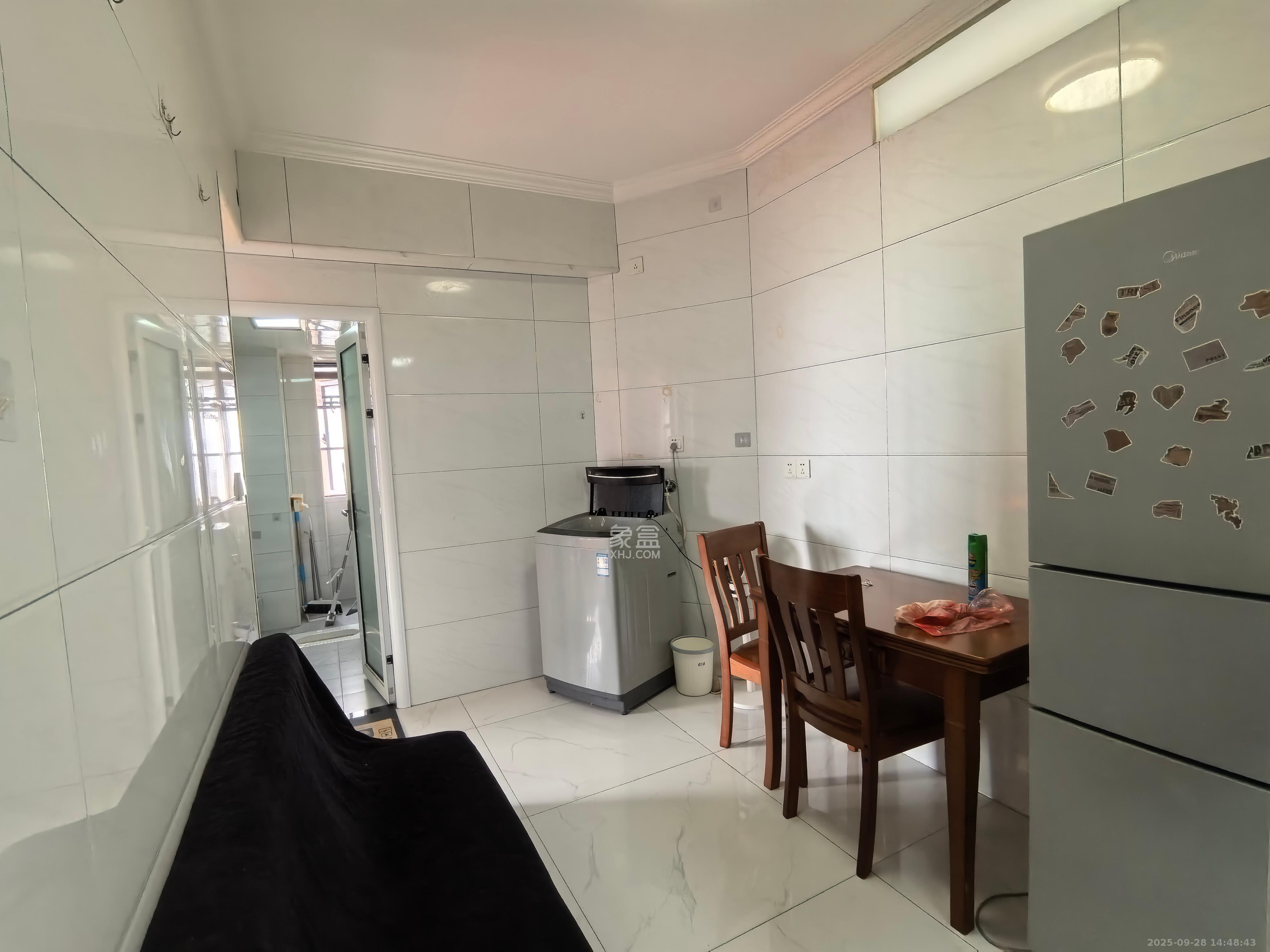 朝正美苑 1室1厅1卫 1500.0元/月 朝正美苑 1室1厅1卫 1500.0元/月室内图