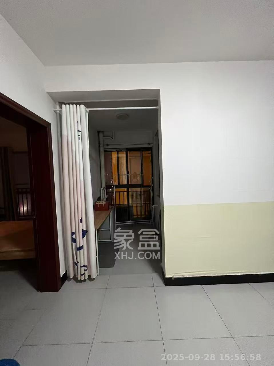 岳北和苑 1室1厅1卫 1600.0元/月 岳北和苑 1室1厅1卫 1600.0元/月室内图