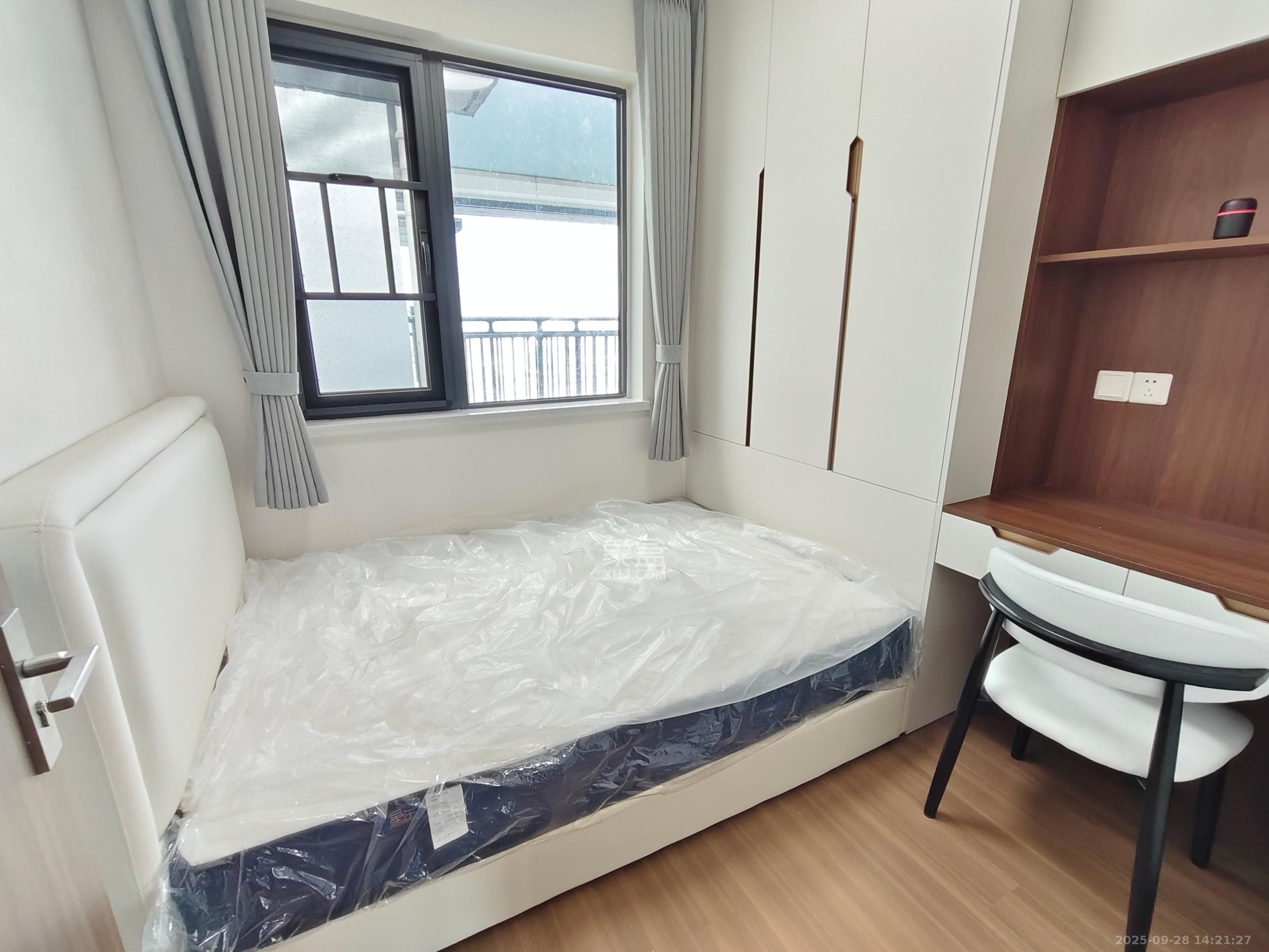 保利恒伟时光印象  4室2厅2卫   3000.00元/月室内图