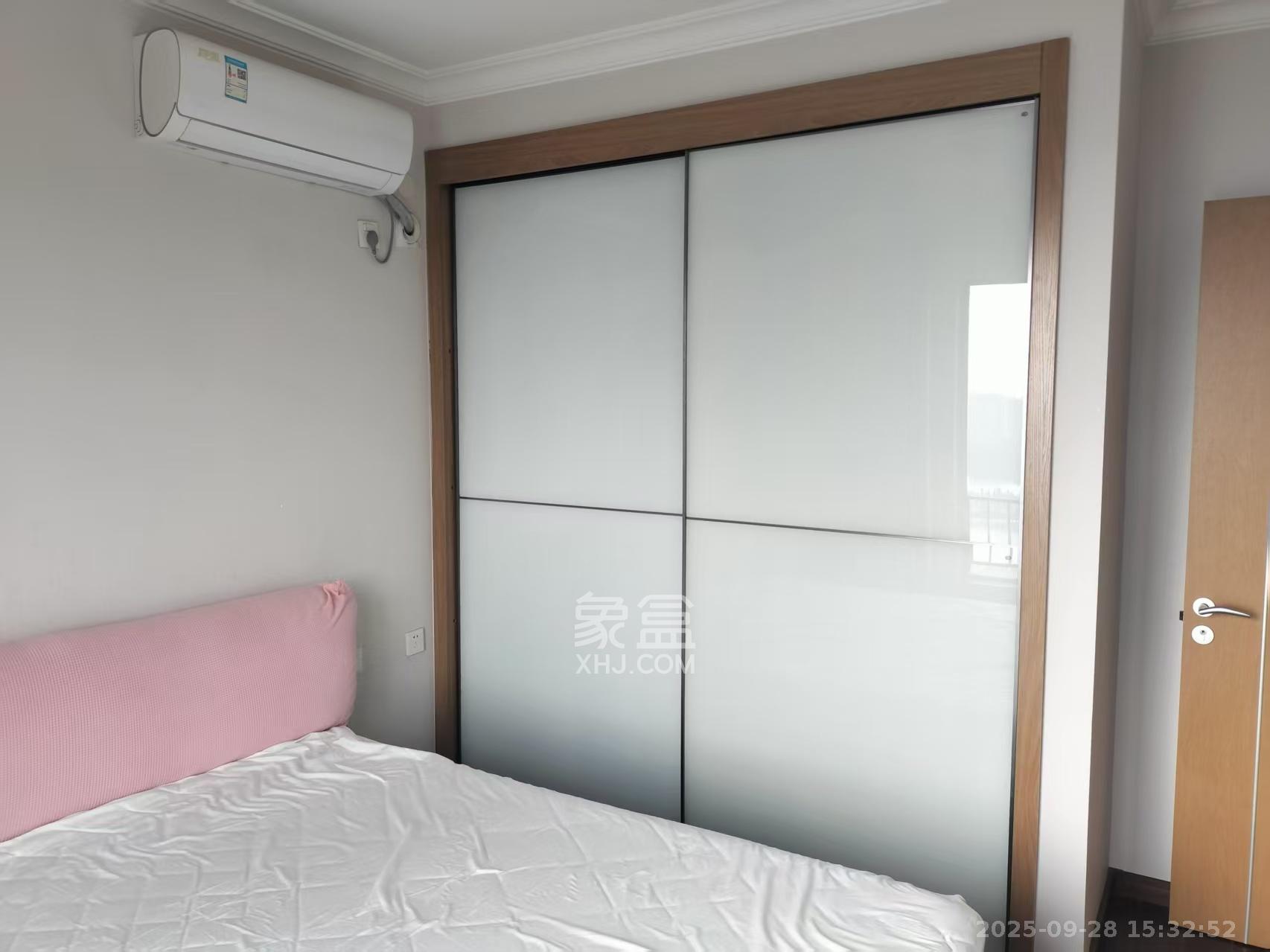 万科白鹭郡 3室2厅1卫 2400.0元/月 万科白鹭郡 3室2厅1卫 2400.0元/月室内图