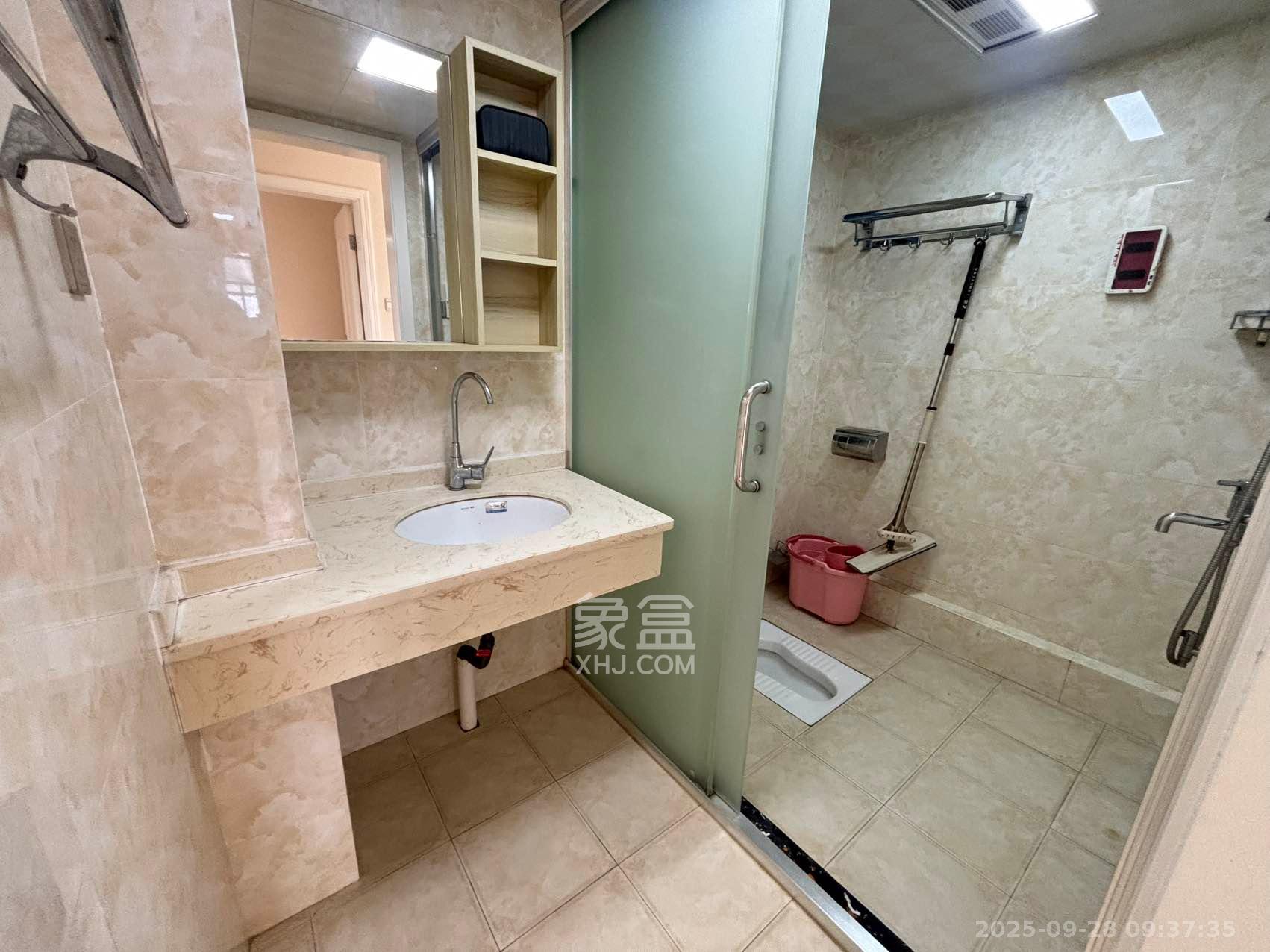 中国铁建梅溪青秀一期 4室2厅2卫 2700.0元/月 中国铁建梅溪青秀一期 4室2厅2卫 2700.0元/月室内图